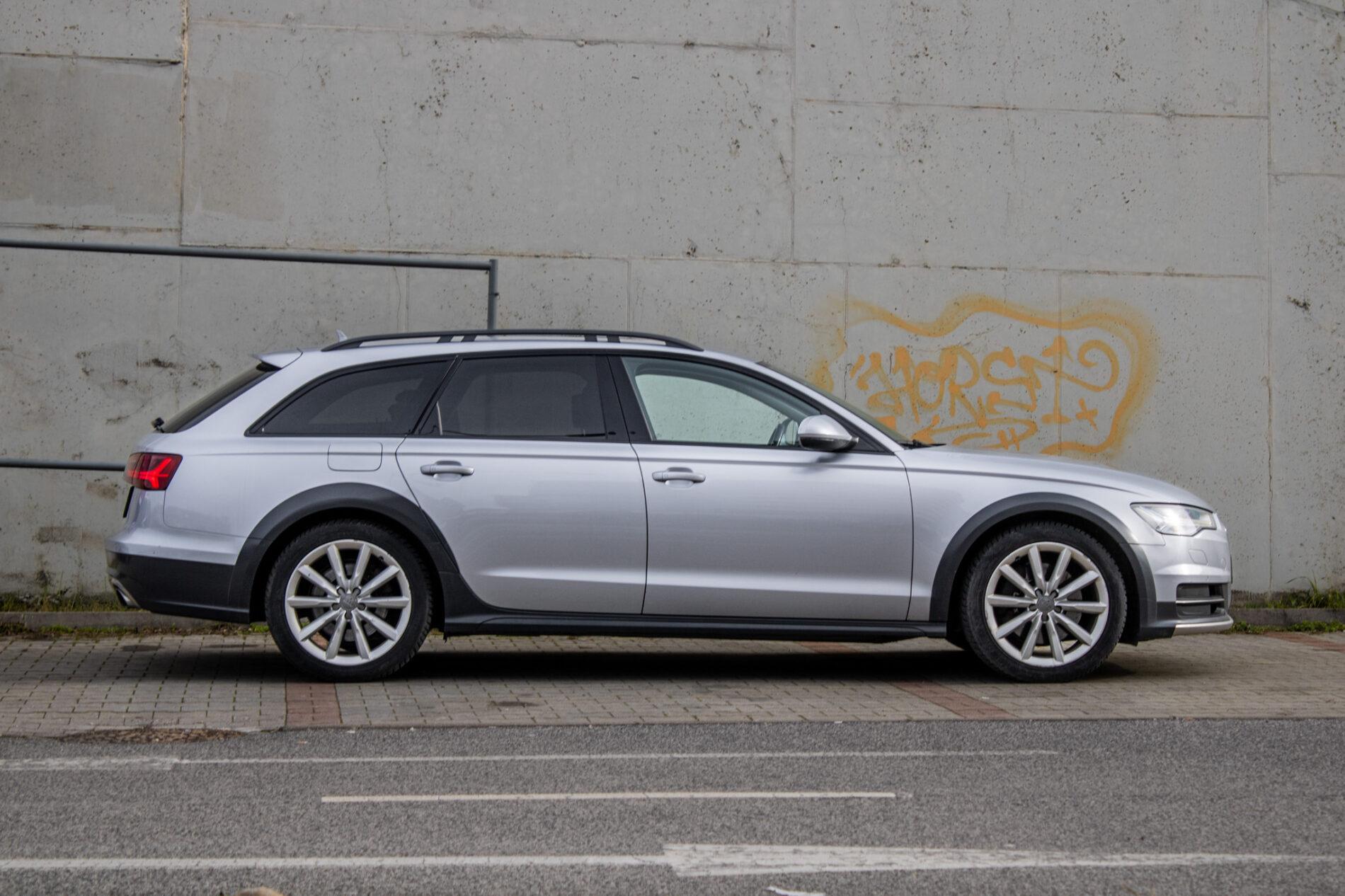 2015 AUDI A6, stříbrná kombi, 305 272 km