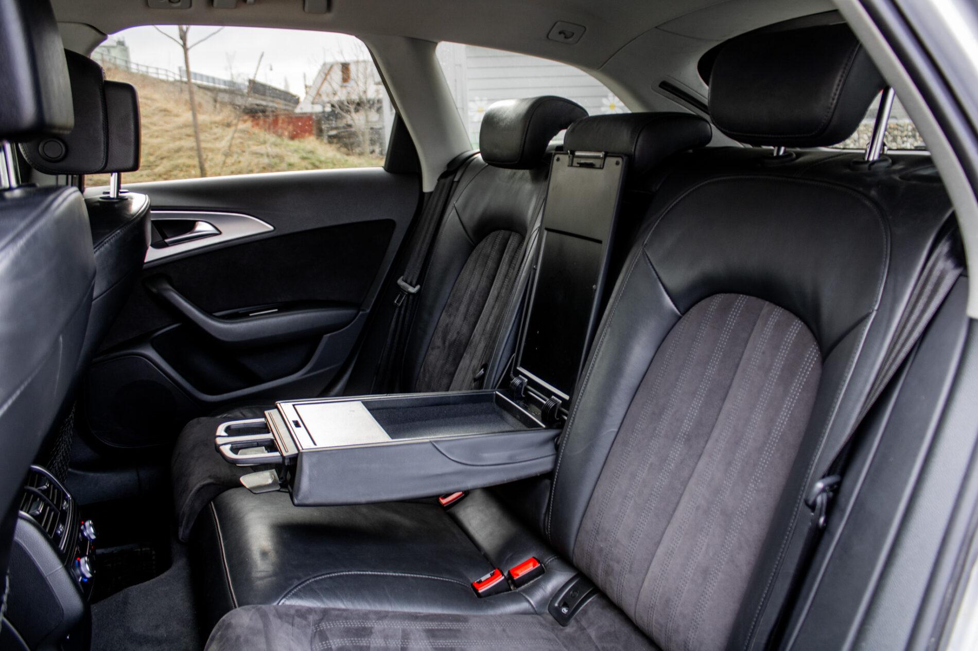 2015 AUDI A6, stříbrná kombi, 305 272 km