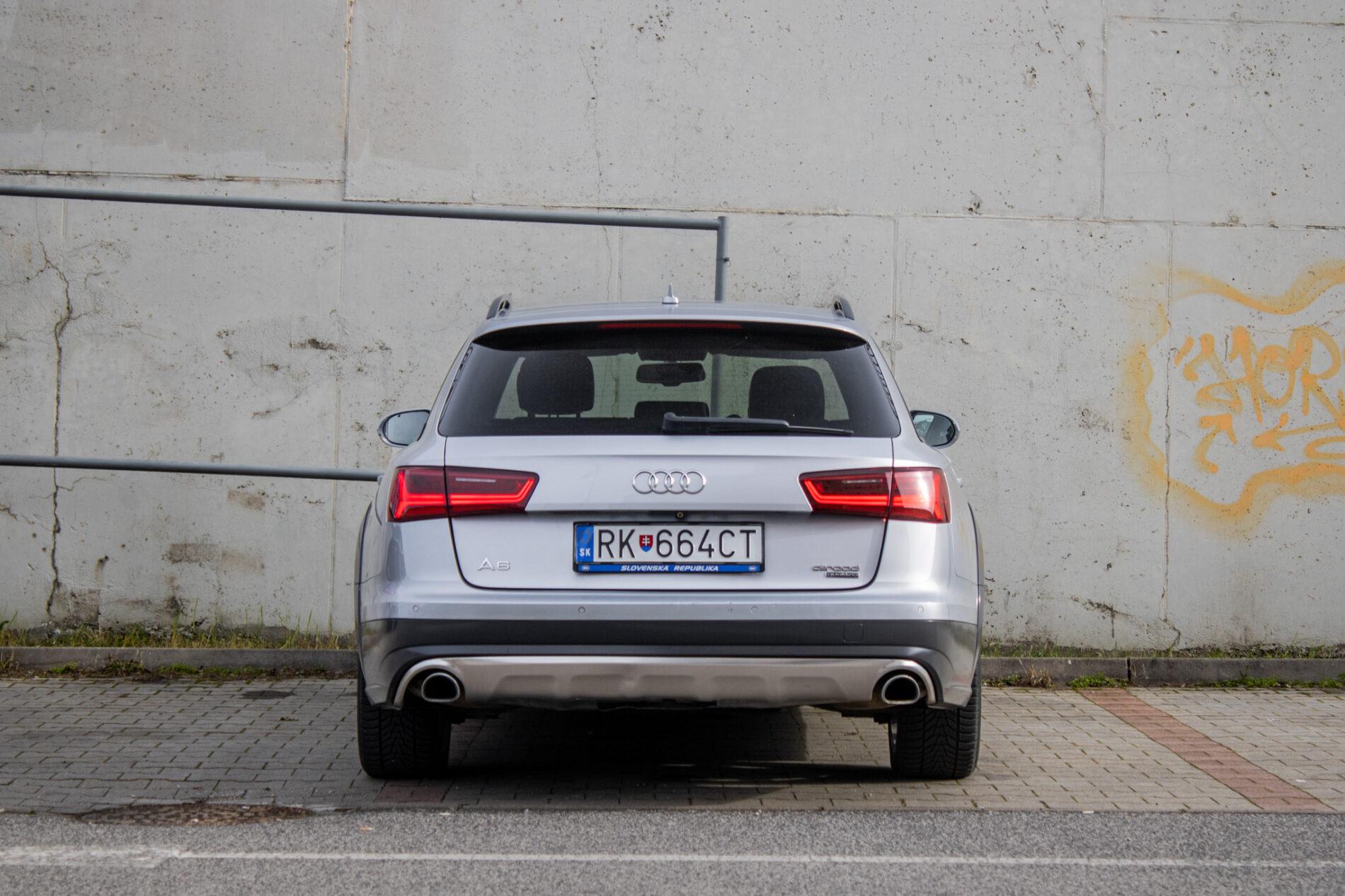 2015 AUDI A6, stříbrná kombi, 305 272 km