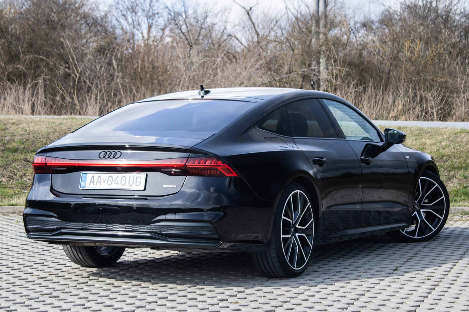 2022 AUDI A7, černá, 99 845 km