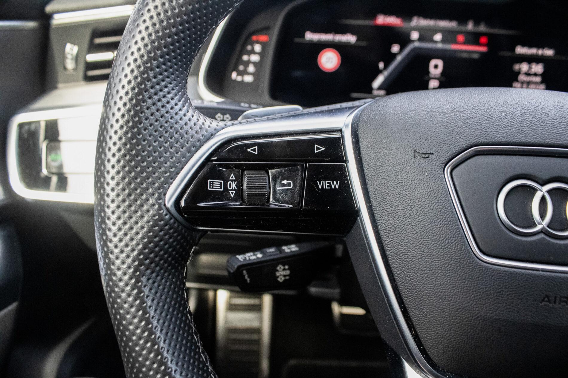 2022 AUDI A7, černá, 99 845 km
