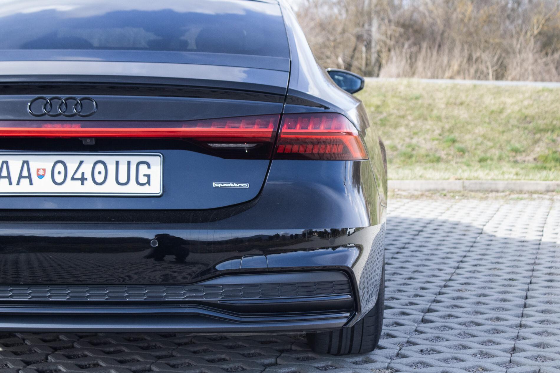 2022 AUDI A7, černá, 99 845 km