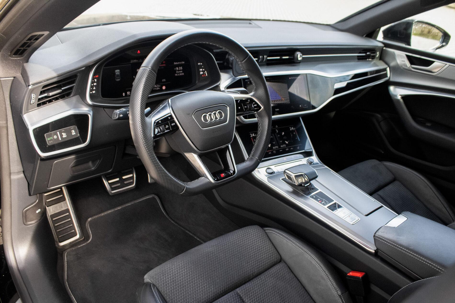 2022 AUDI A7, černá, 99 845 km