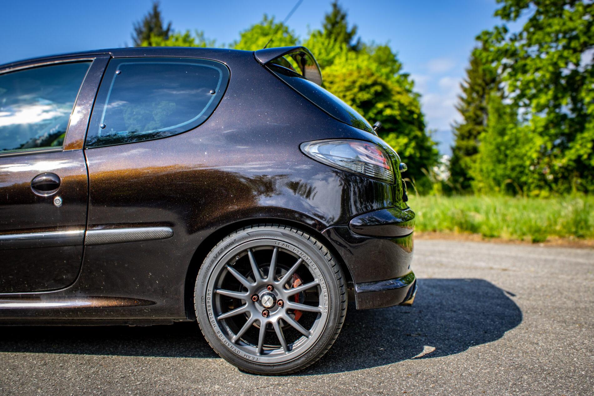 2003 Peugeot 206 RC, černá hatchback, 58 219 km