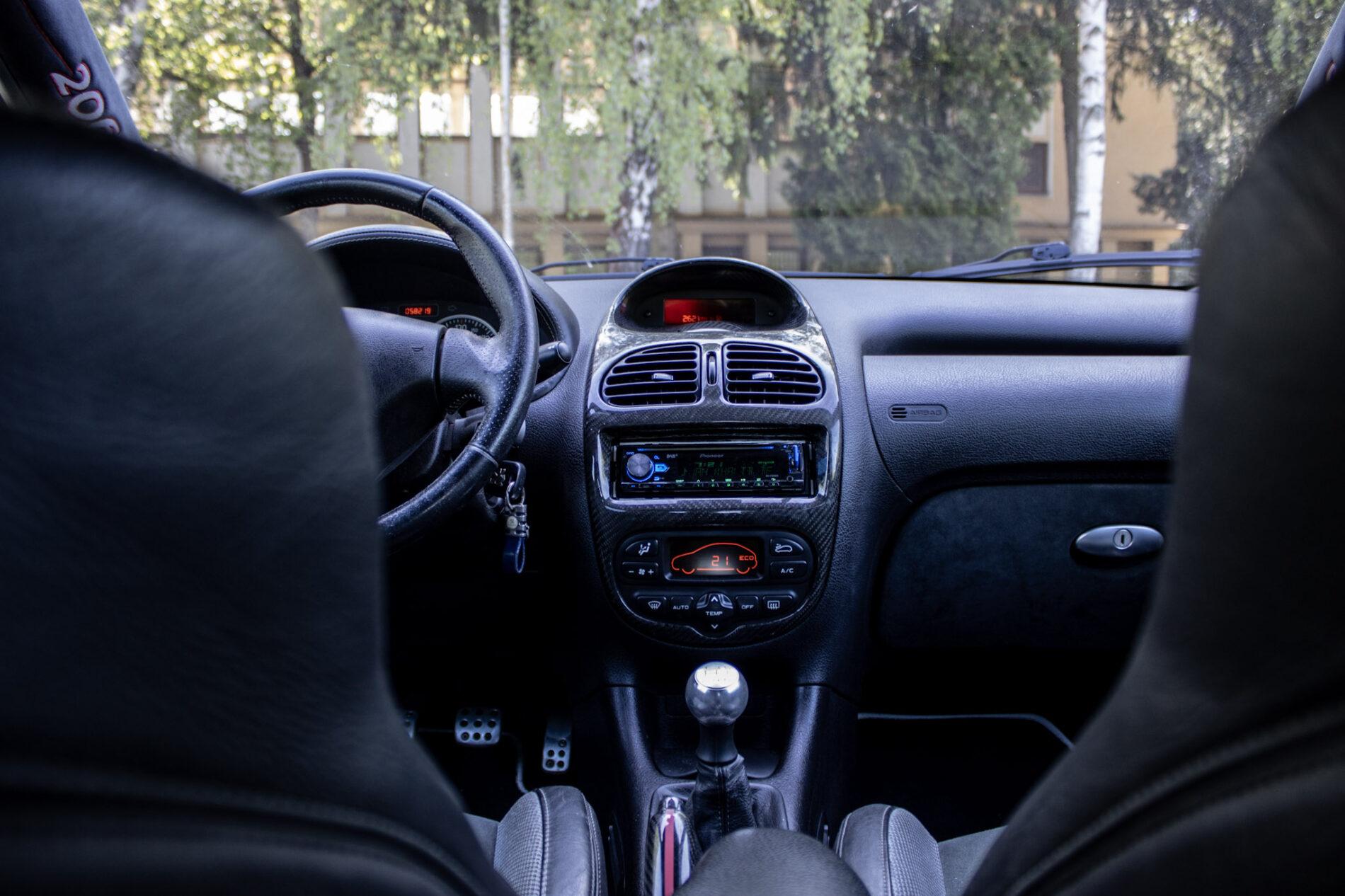 2003 Peugeot 206 RC, černá hatchback, 58 219 km