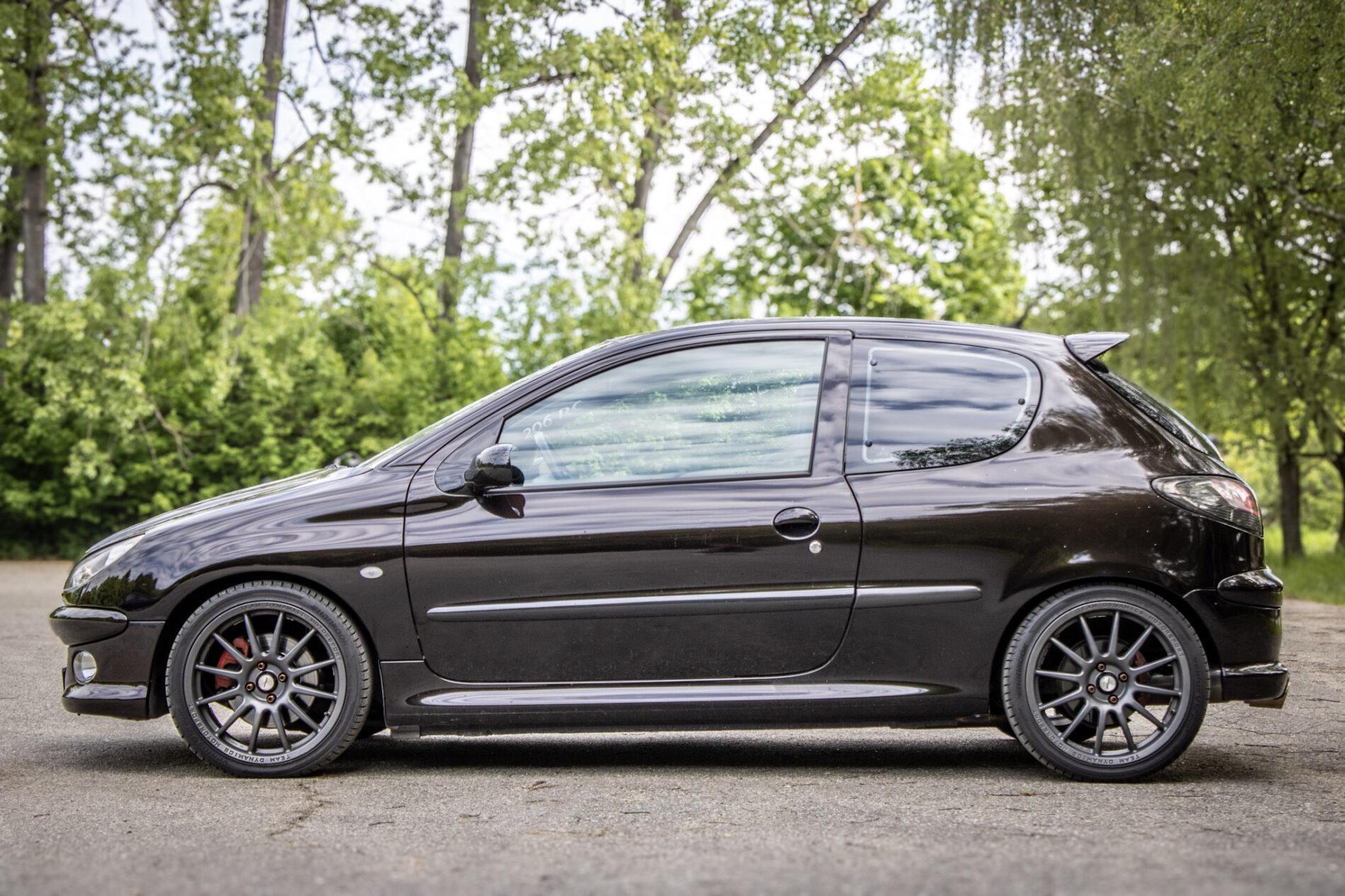 2003 Peugeot 206 RC, černá hatchback, 58 219 km