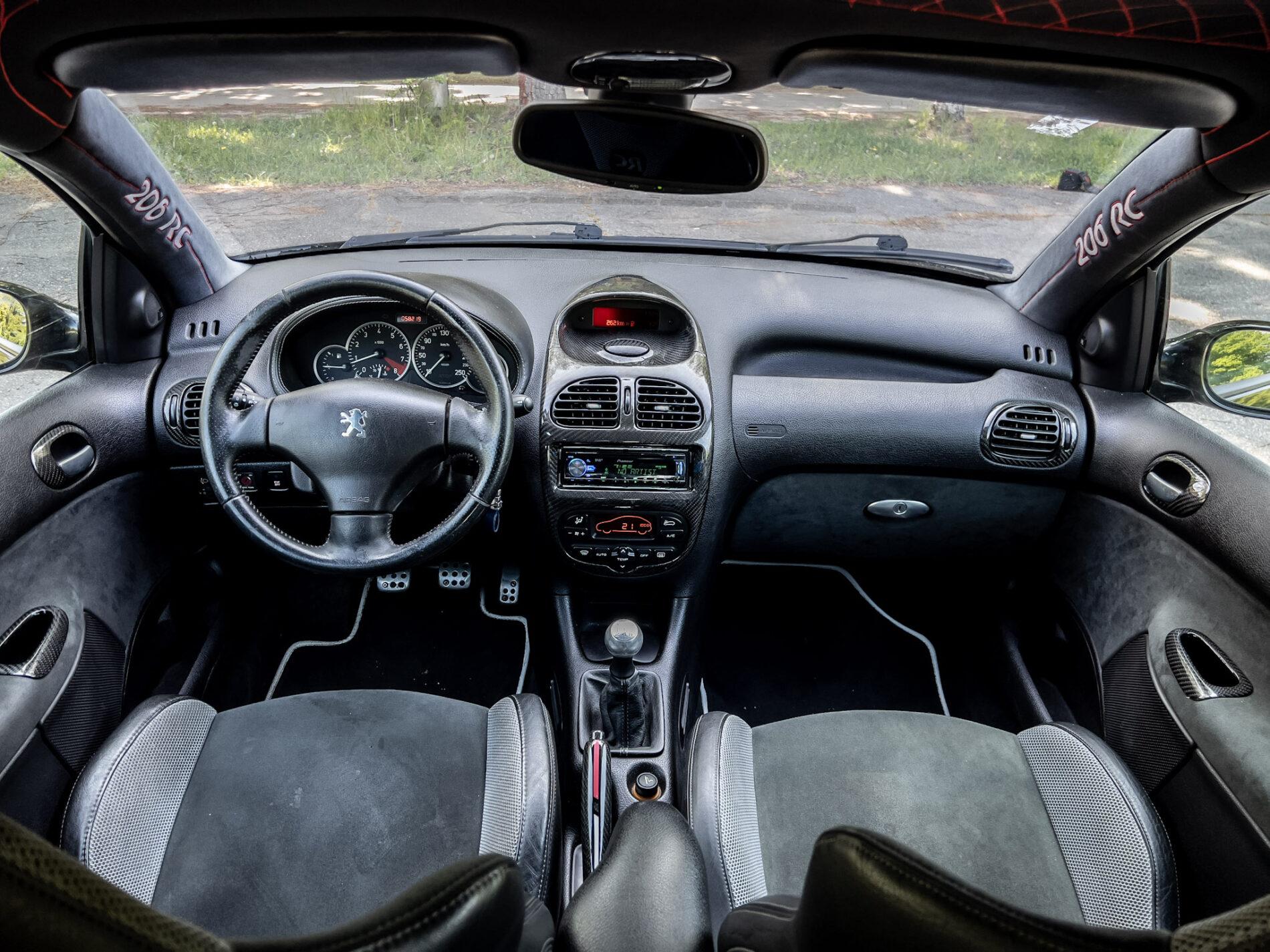 2003 Peugeot 206 RC, černá hatchback, 58 219 km