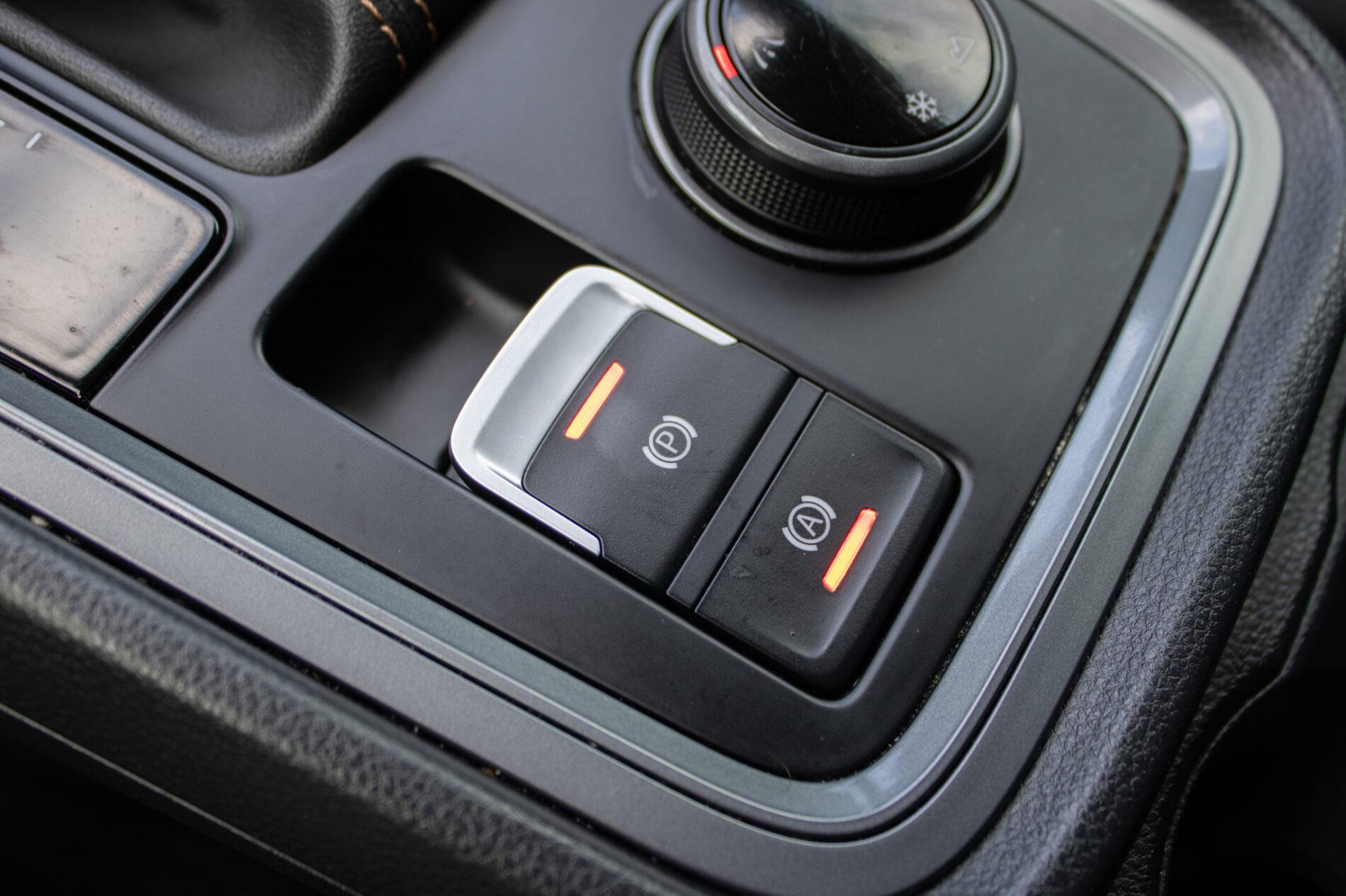 2020 Cupra Ateca VZ, šedá kombi, 146 833 km