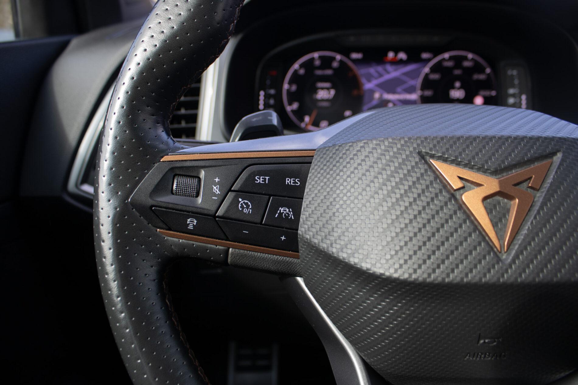 2020 Cupra Ateca VZ, šedá kombi, 146 833 km