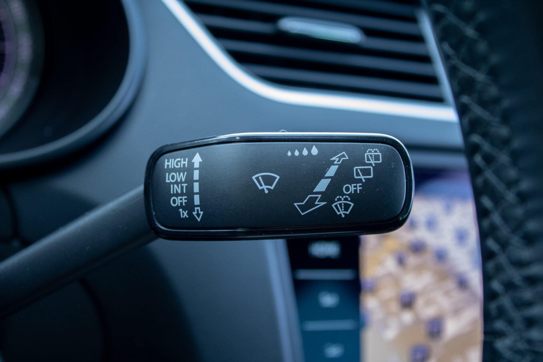 2019 Skoda Octavia RS, modrá kombi, 256 013 km