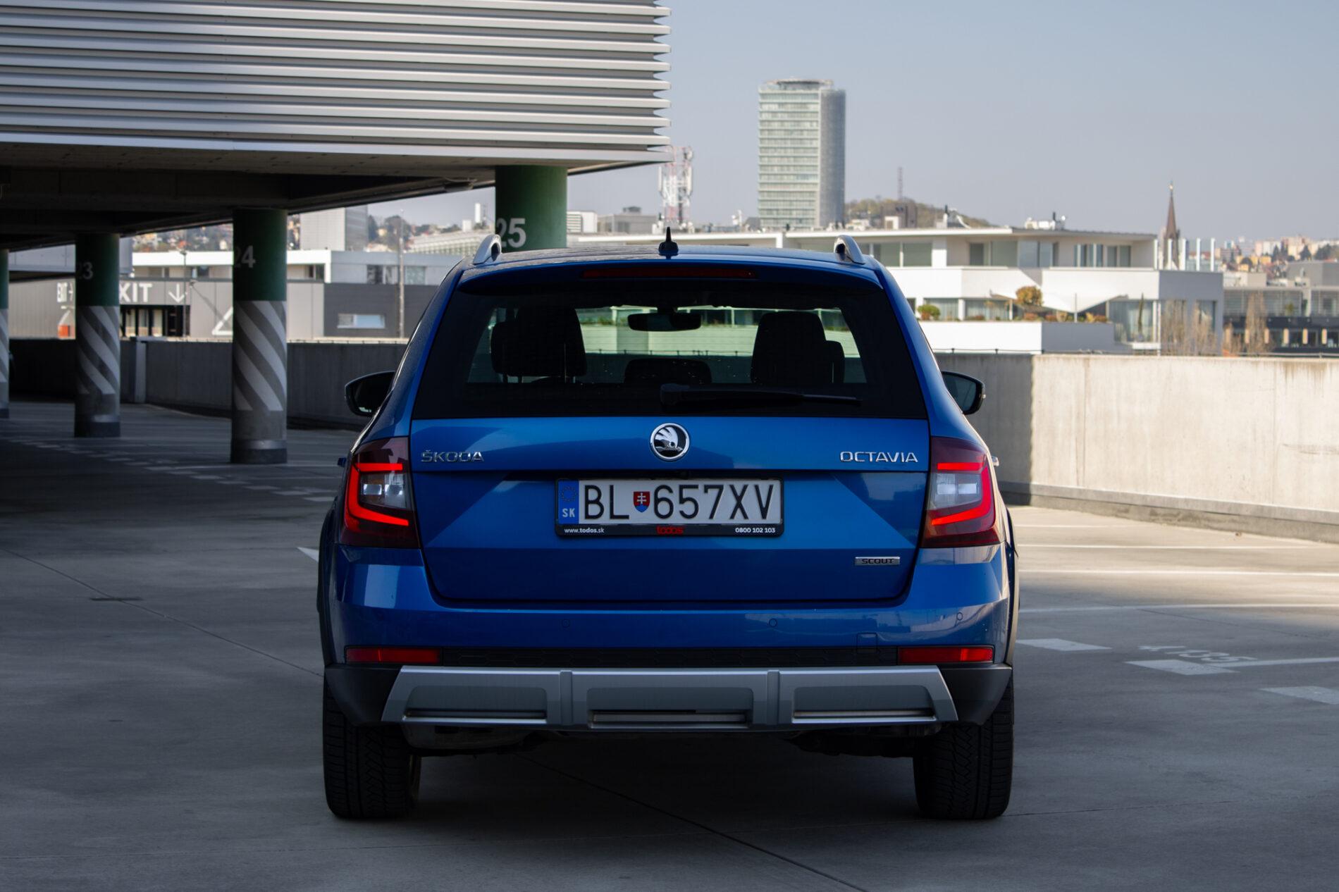 2019 Skoda Octavia RS, modrá kombi, 256 013 km