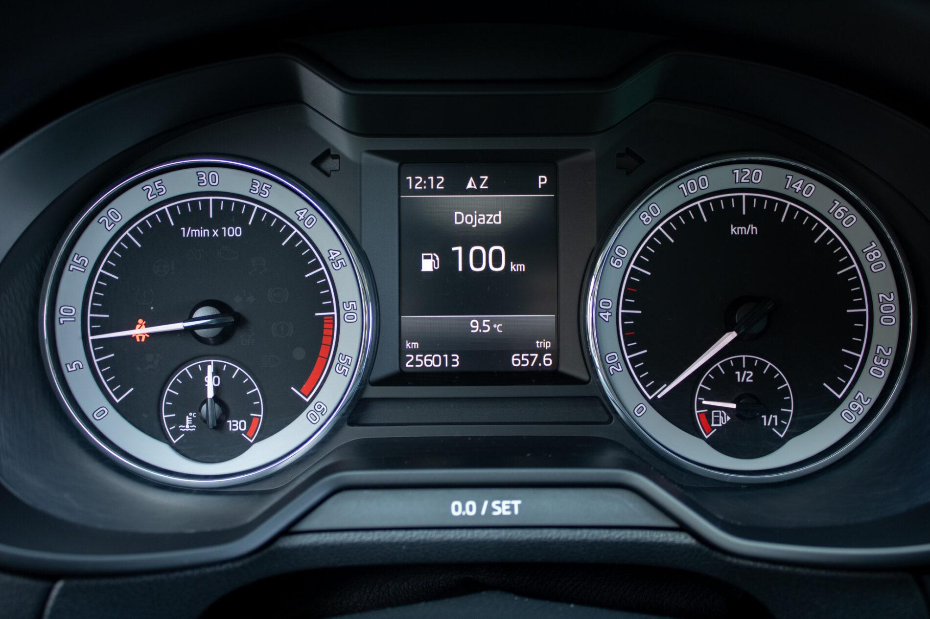 2019 Skoda Octavia RS, modrá kombi, 256 013 km