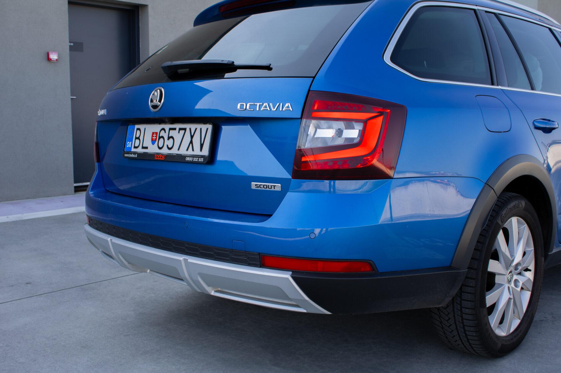 2019 Skoda Octavia RS, modrá kombi, 256 013 km
