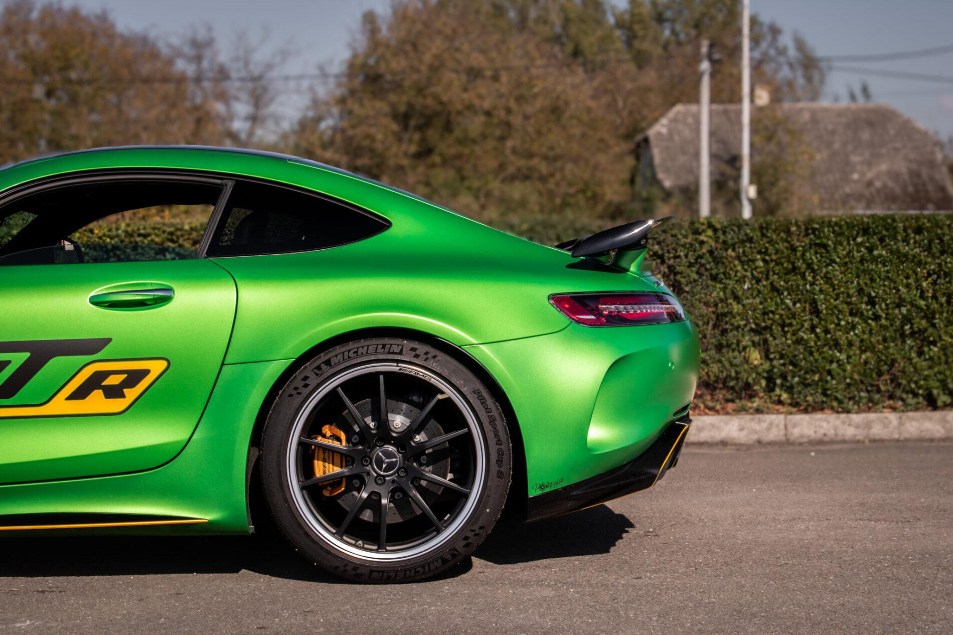 2019 Mercedes-Benz AMG GT R, zelená kupé, 12 987 km