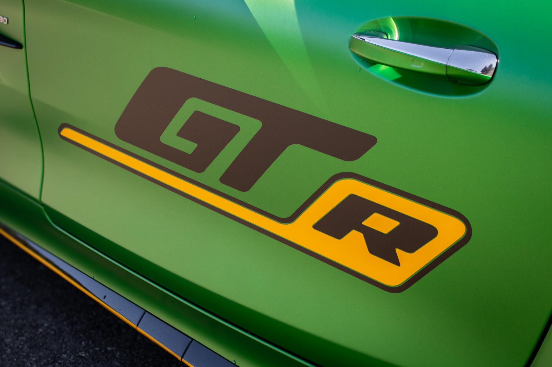 2019 Mercedes-Benz AMG GT R, zelená kupé, 12 987 km