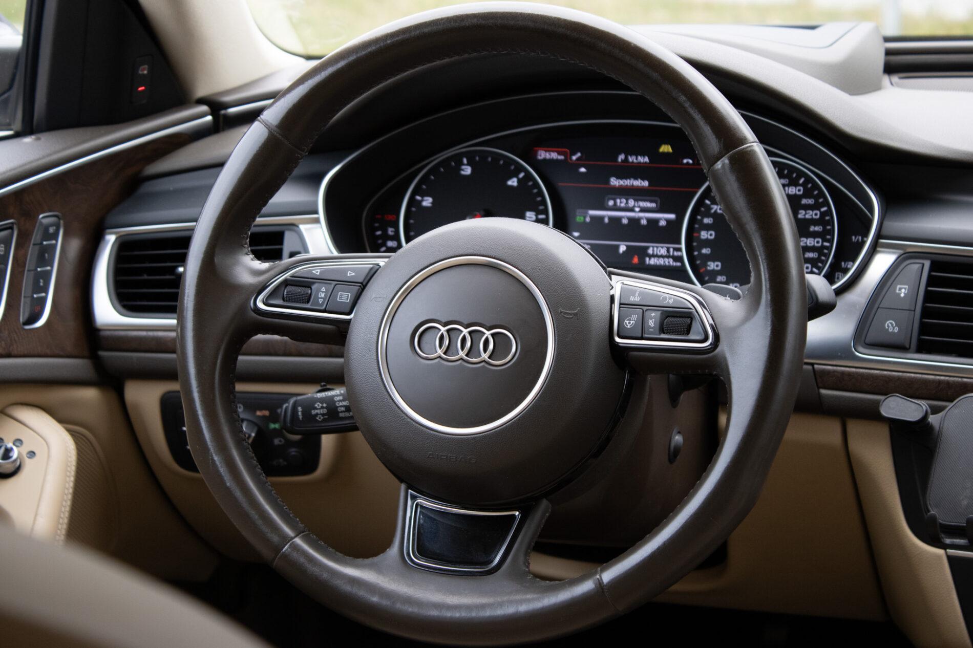 2013 AUDI A6, šedá sedan, 145 933 km