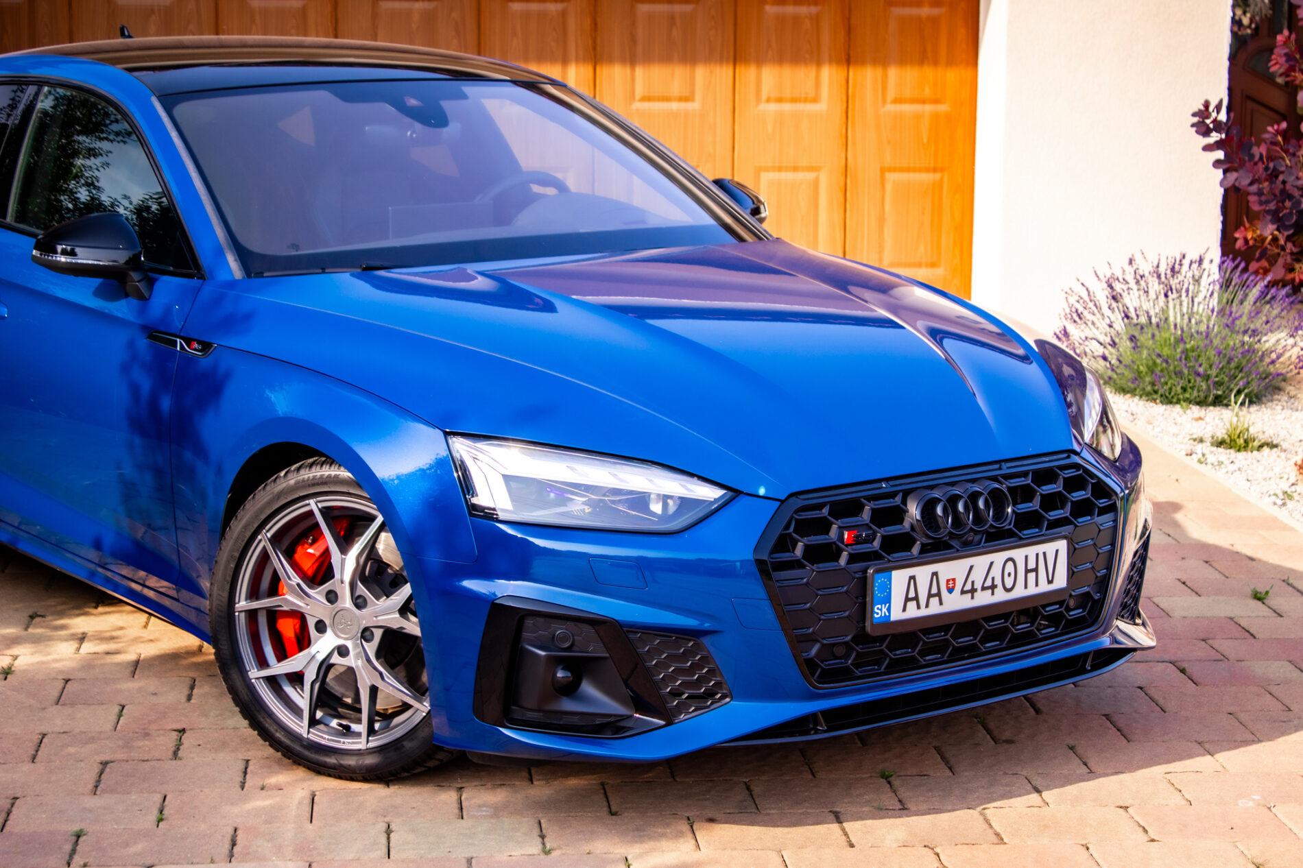 2023 AUDI S5, modrá hatchback, 22 564 km
