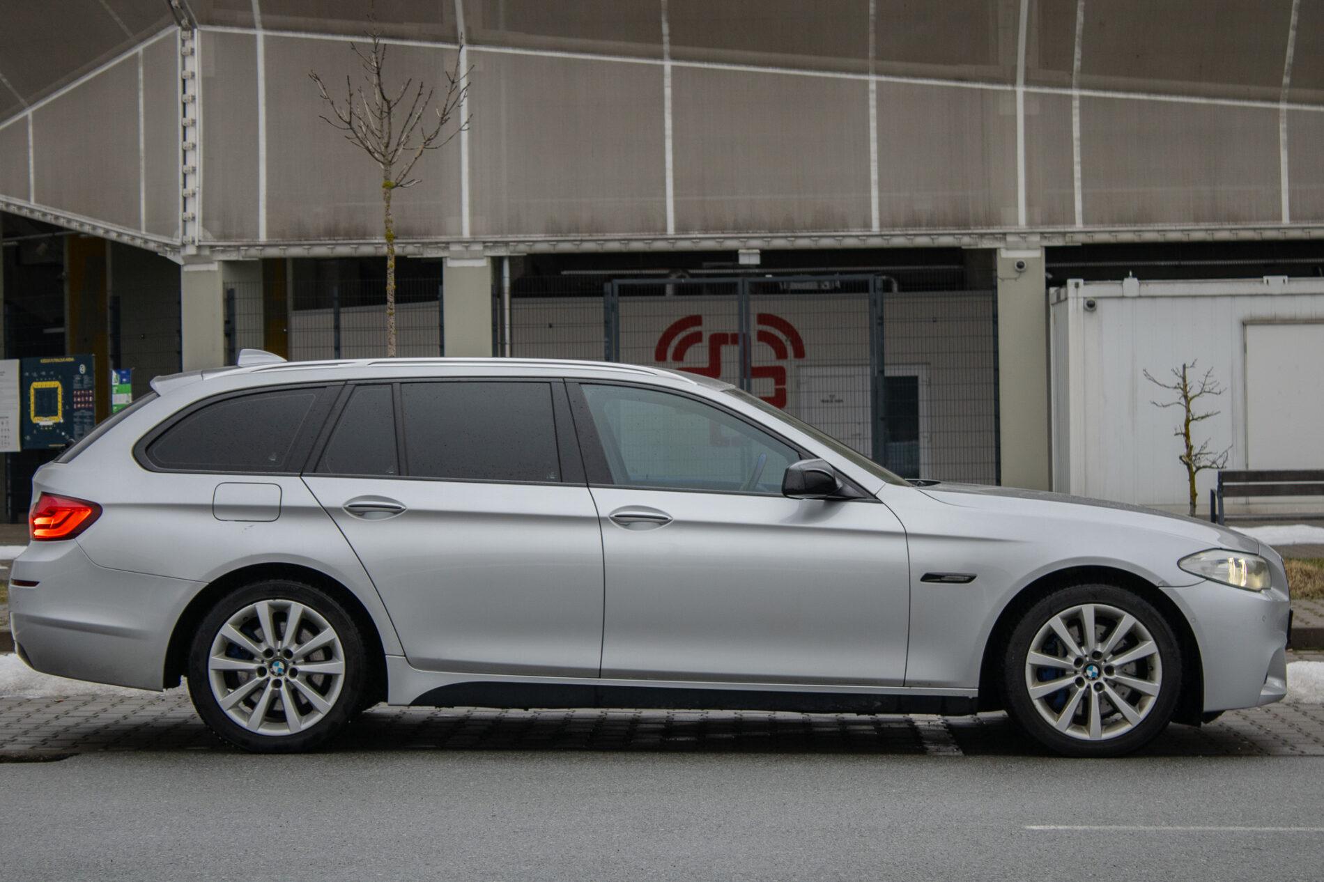 2012 BMW 530d, stříbrná kombi, 269 675 km