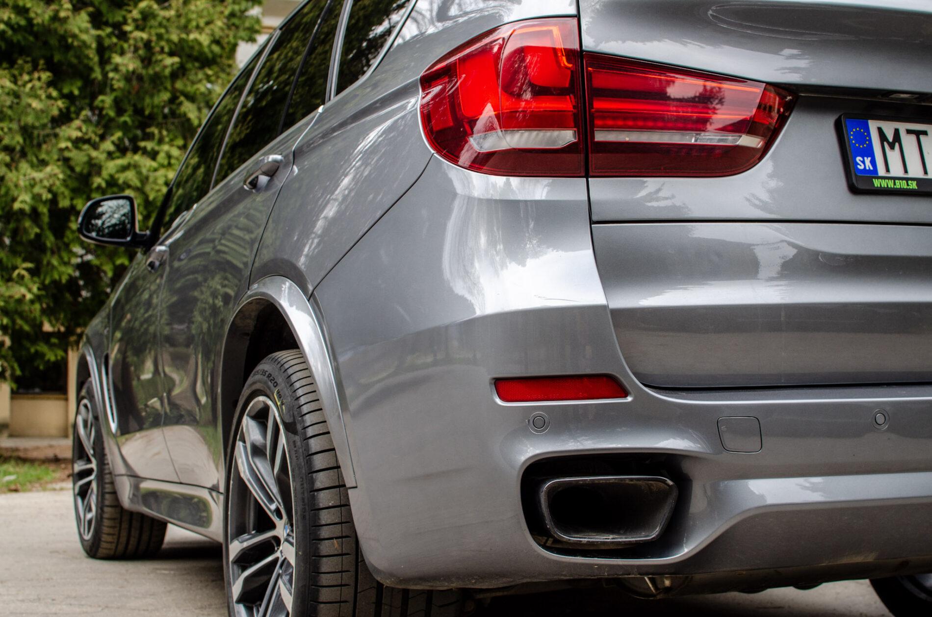 2014 BMW X5 M50d, šedá suv, 219 746 km
