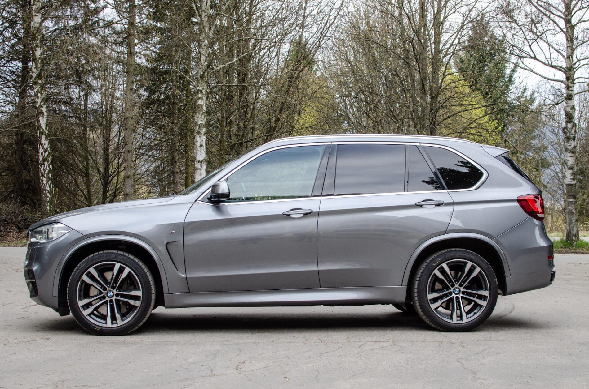 2014 BMW X5 M50d, šedá suv, 219 746 km