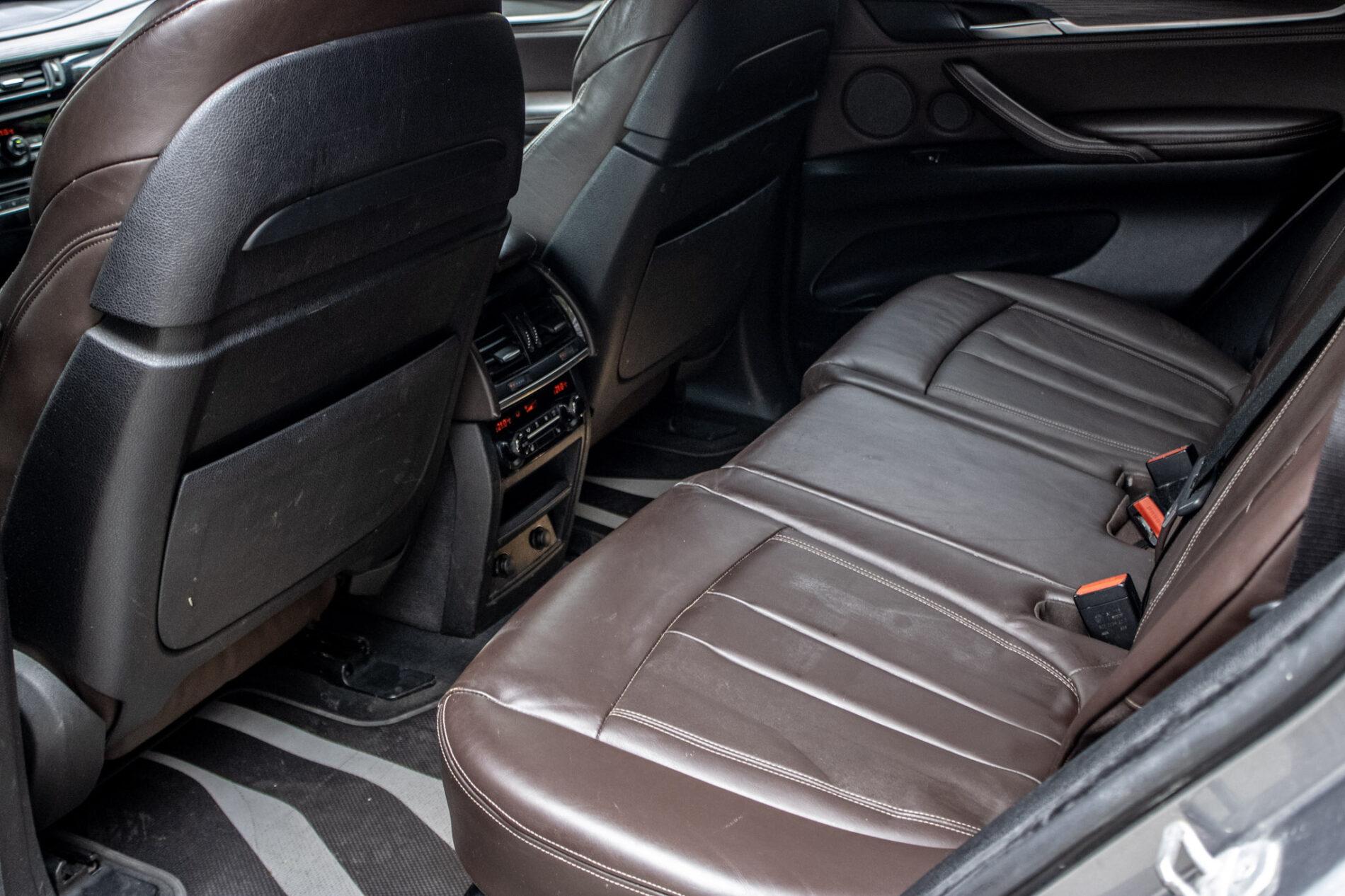 2014 BMW X5 M50d, šedá suv, 219 746 km