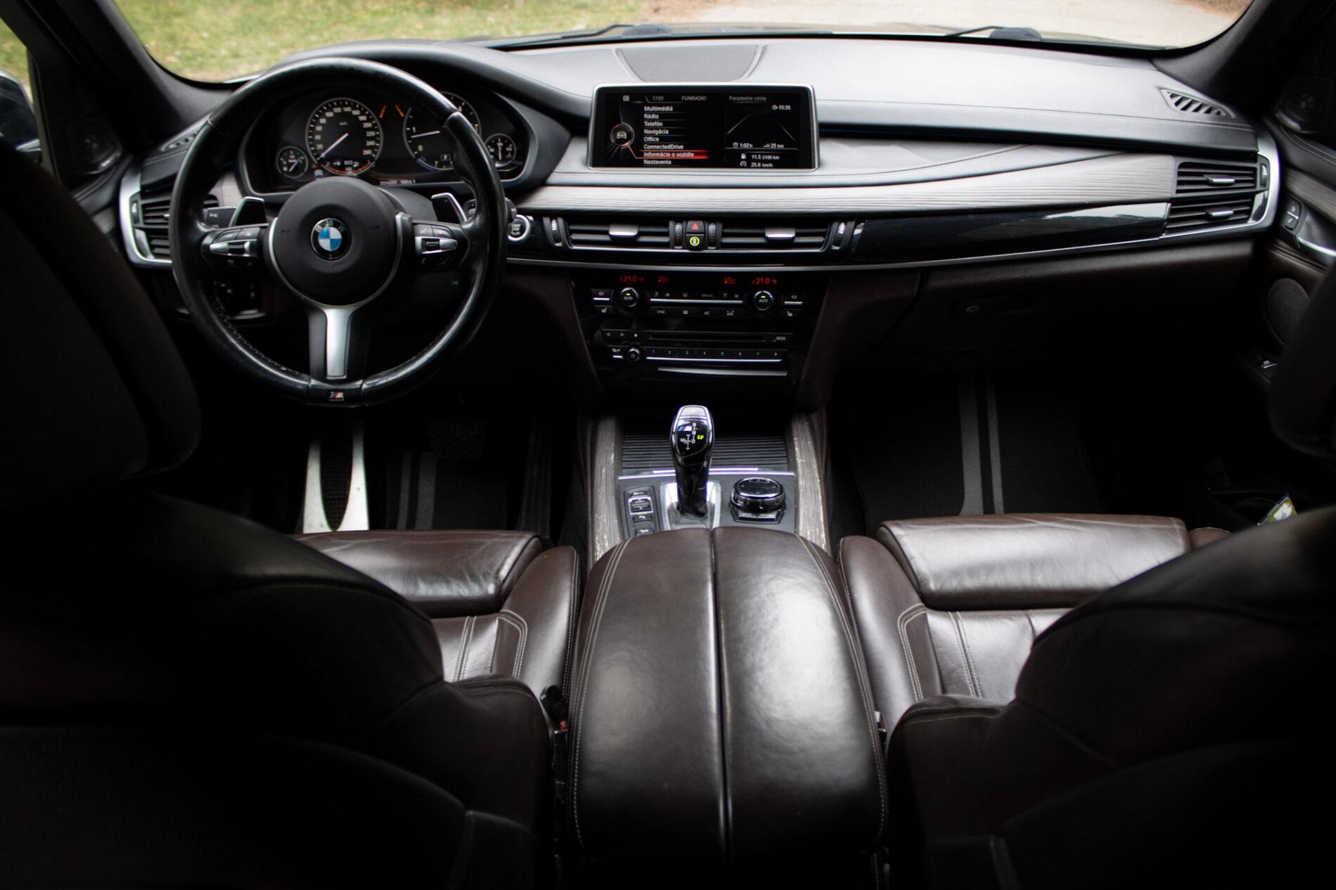 2014 BMW X5 M50d, šedá suv, 219 746 km