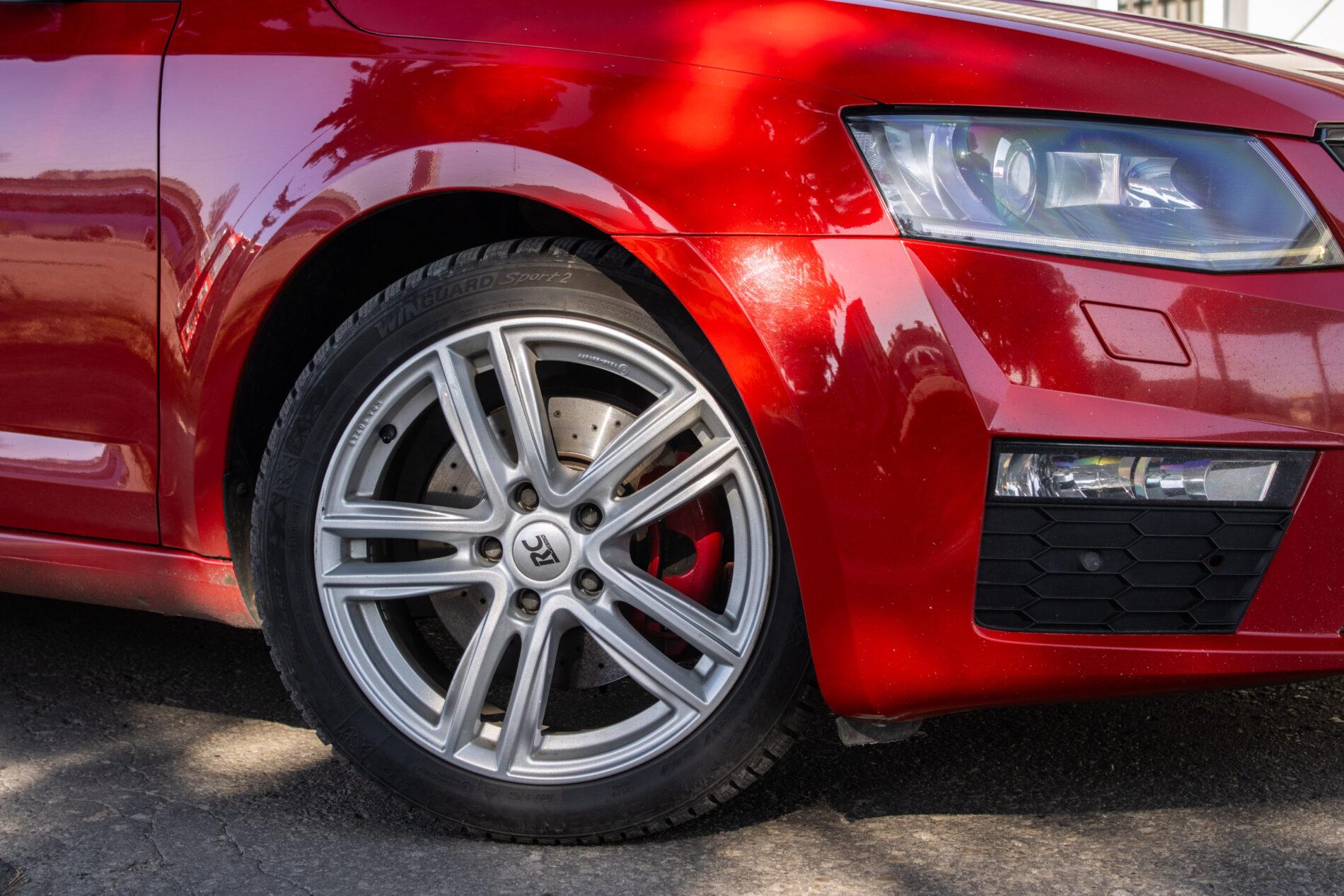 2016 Skoda Octavia RS, červená, 267 928 km