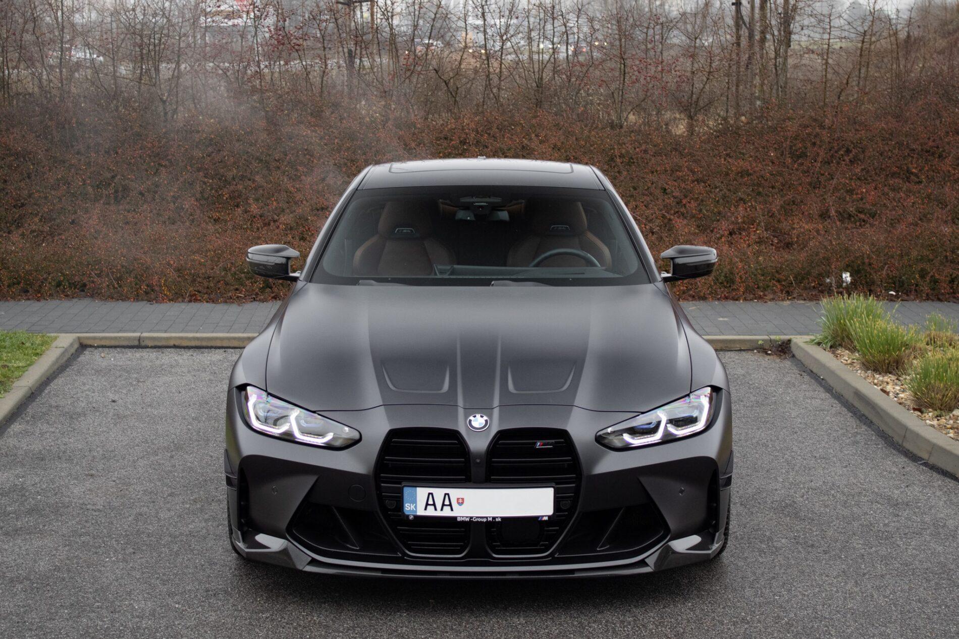 2023 BMW M4, šedá kupé, 9 194 km