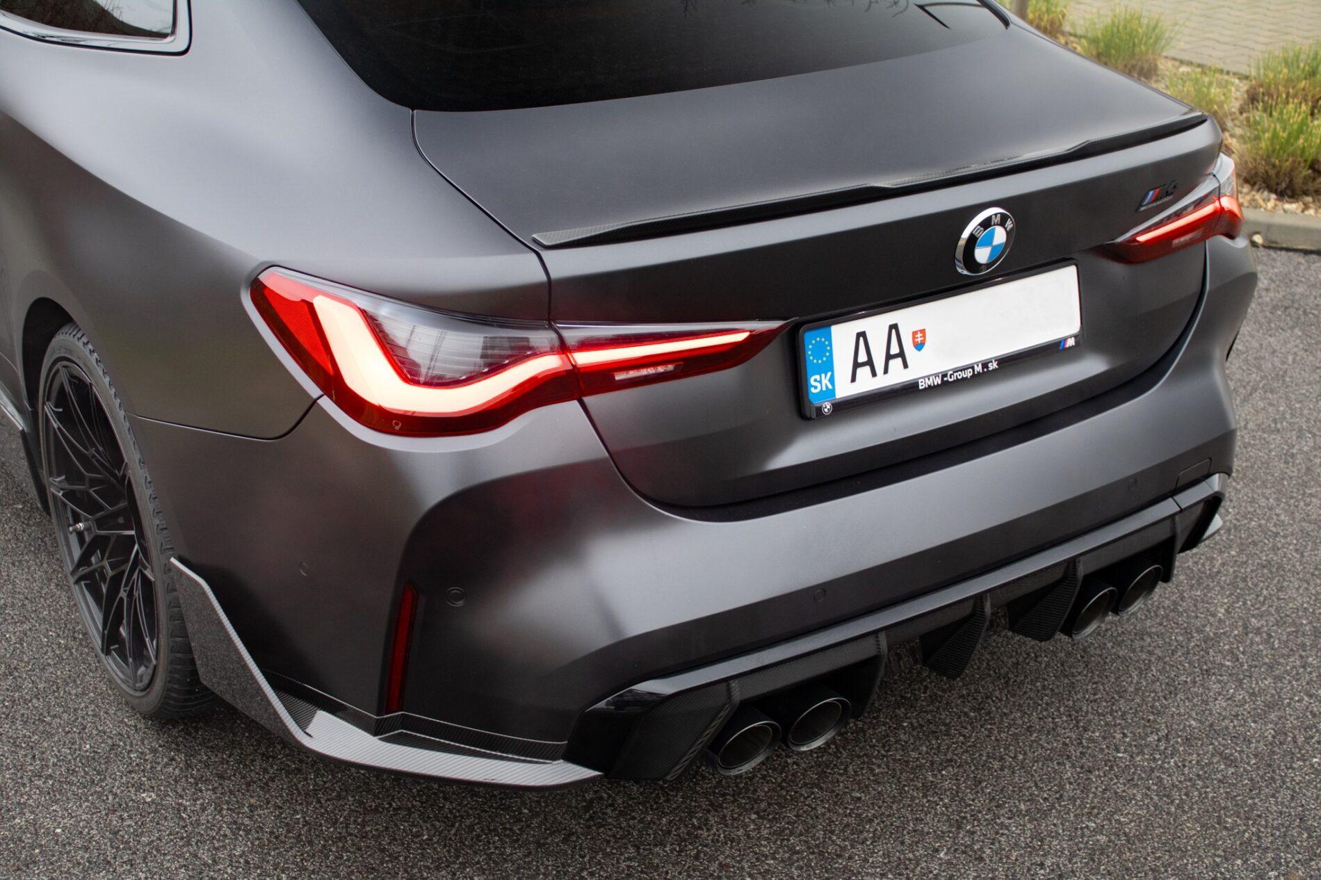 2023 BMW M4, šedá kupé, 9 194 km