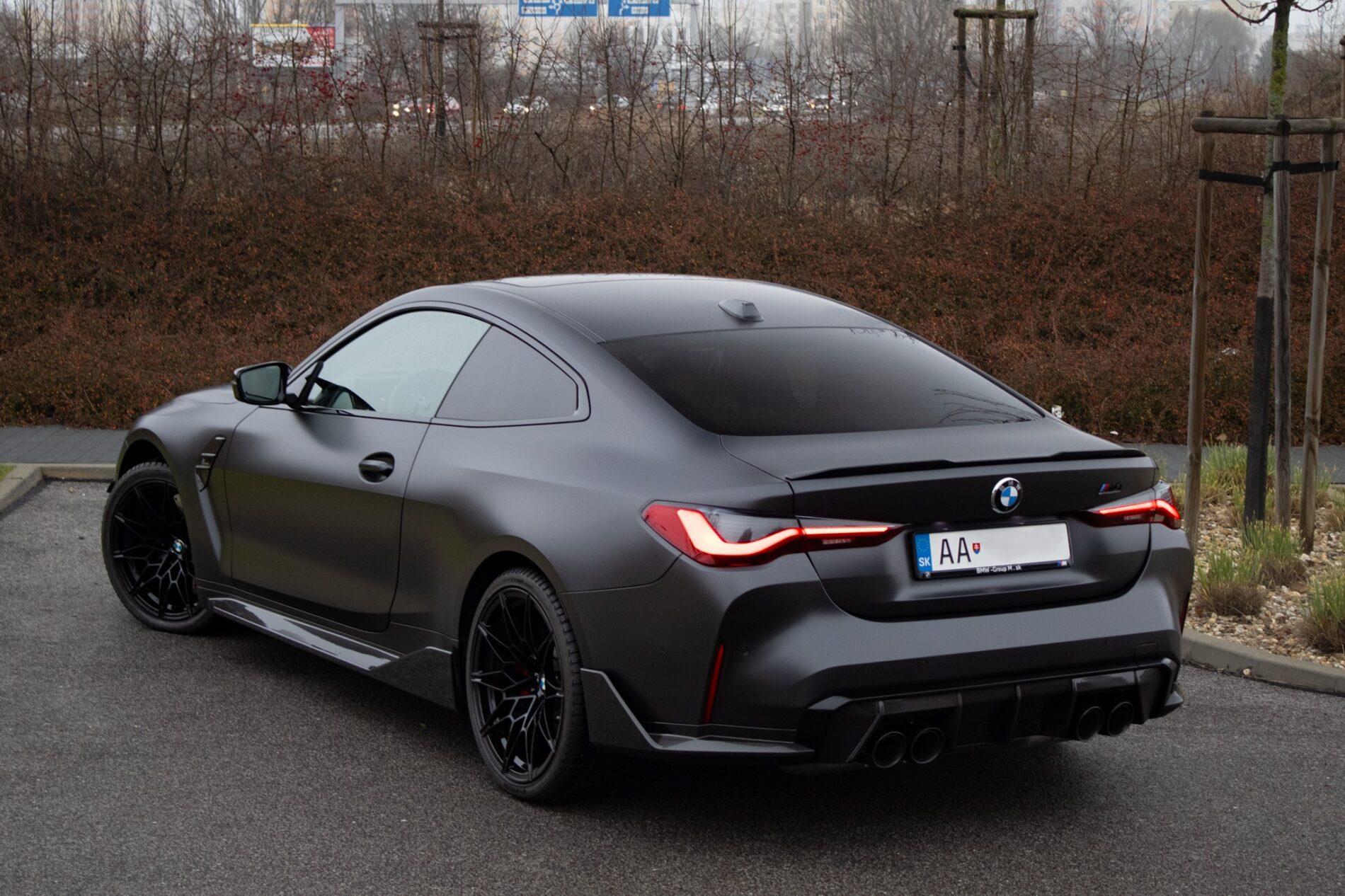 2023 BMW M4, šedá kupé, 9 194 km