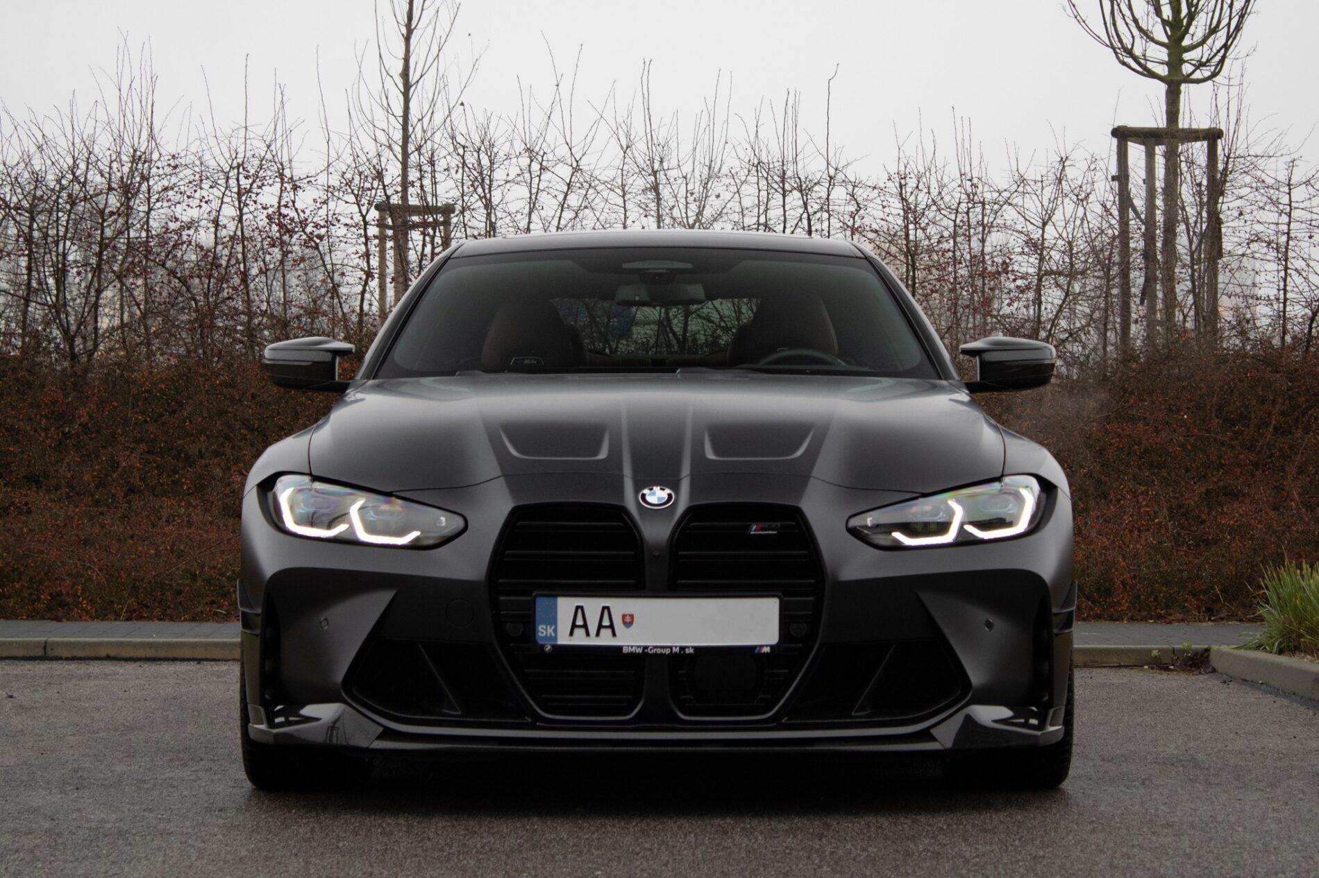 2023 BMW M4, šedá kupé, 9 194 km