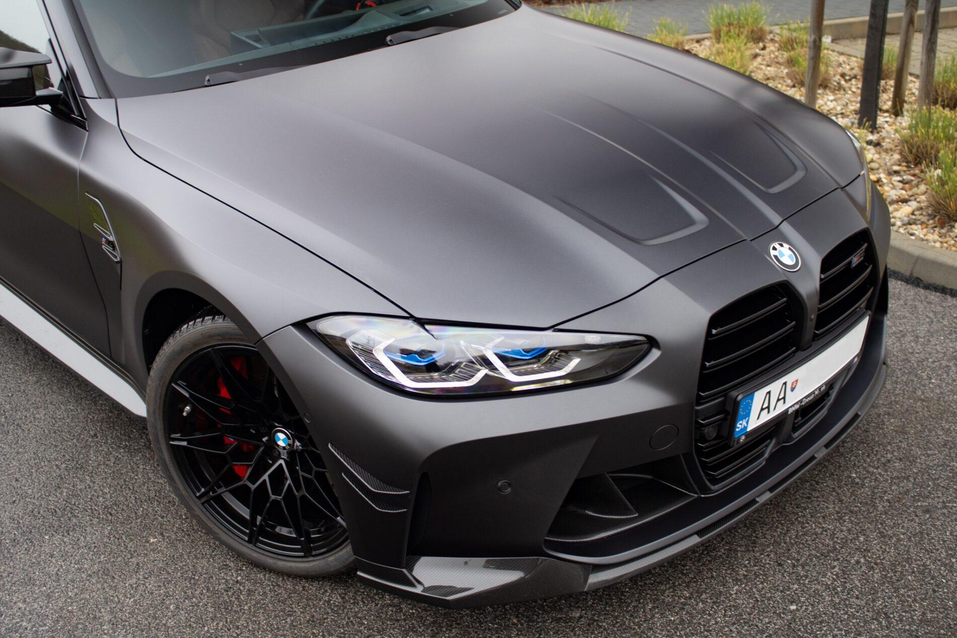 2023 BMW M4, šedá kupé, 9 194 km