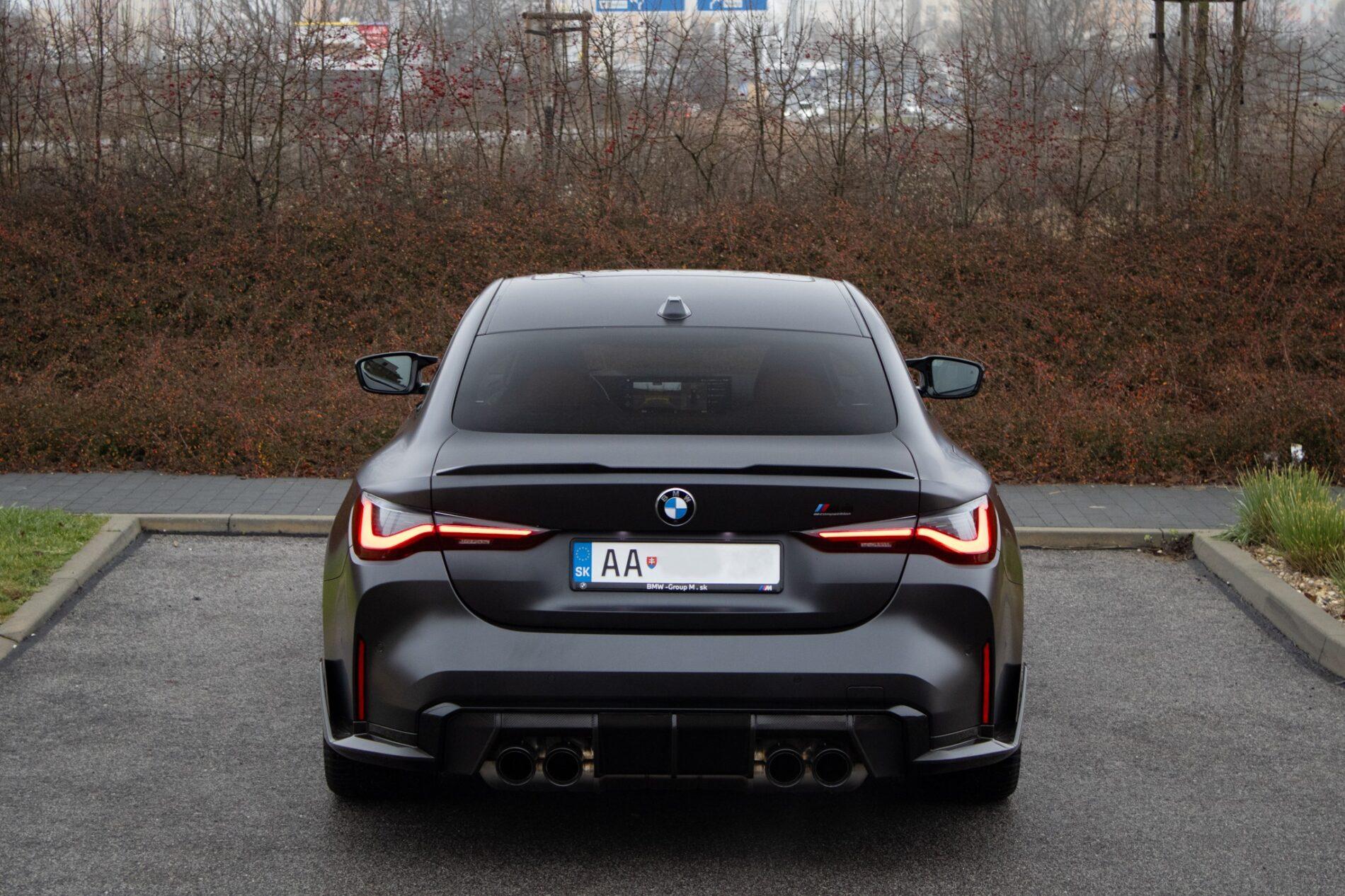 2023 BMW M4, šedá kupé, 9 194 km