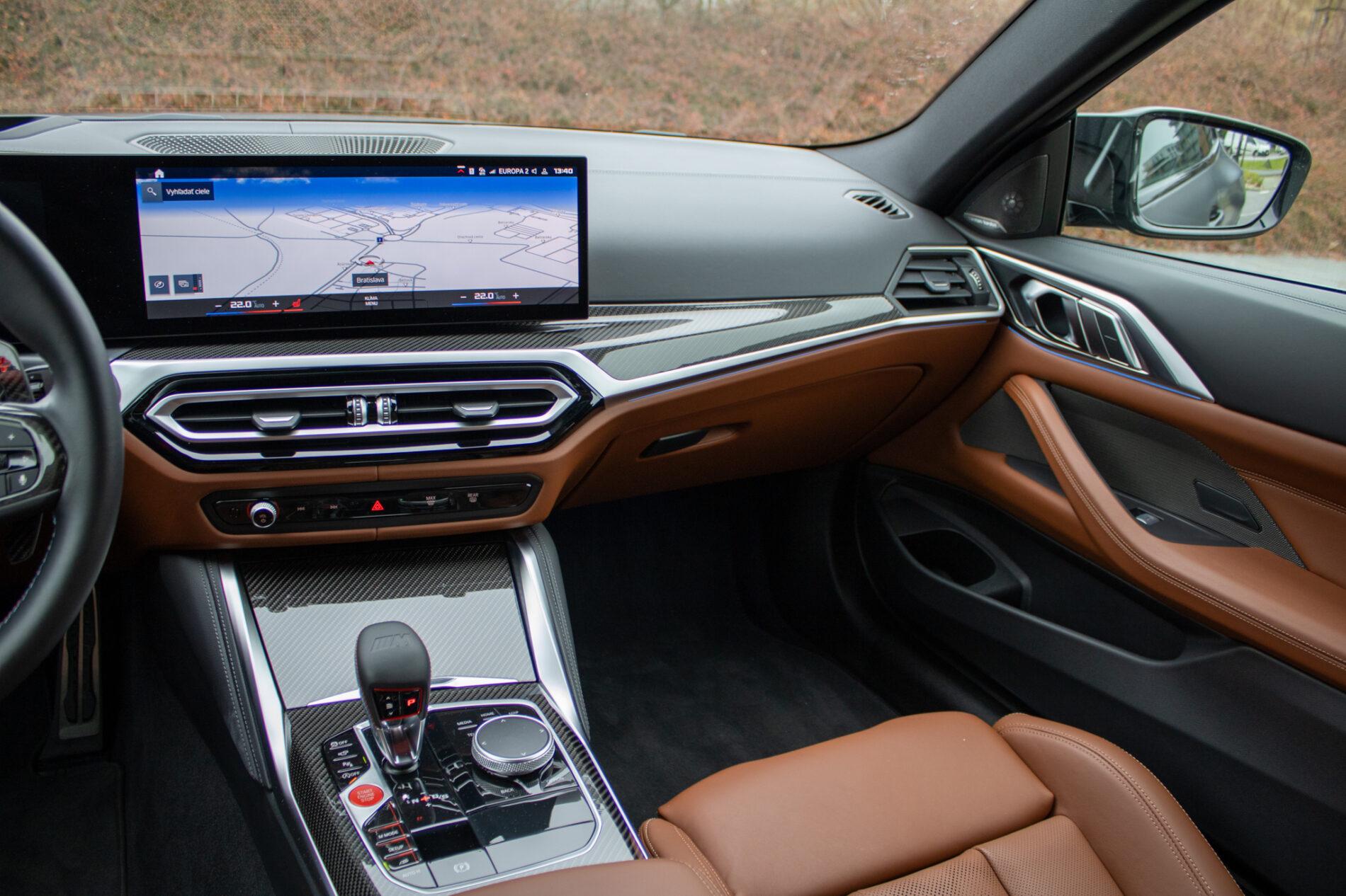 2023 BMW M4, šedá kupé, 9 194 km