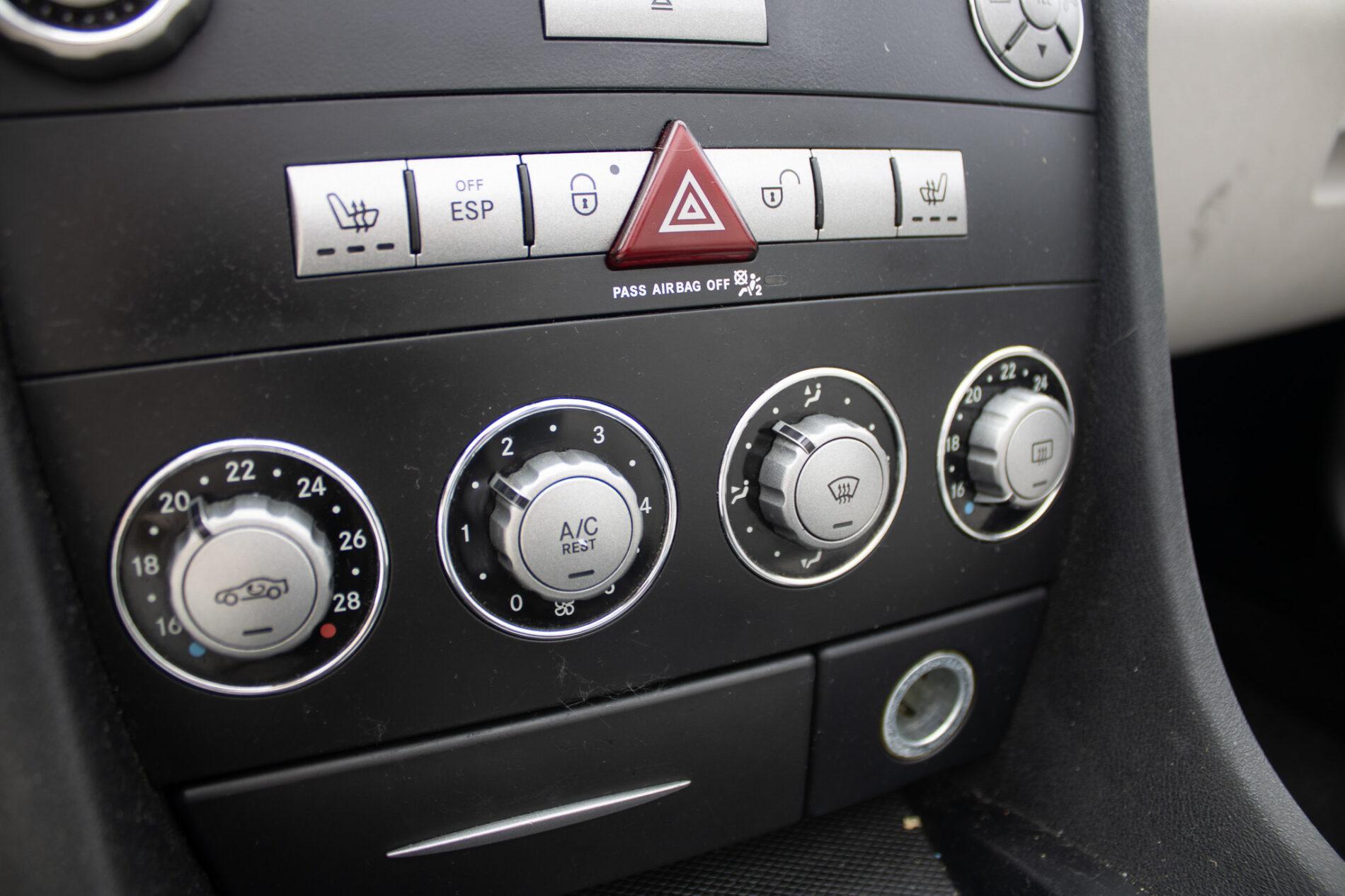 2006 Mercedes-Benz SLK 200 Komp., černá kabriolet, 97 413 km