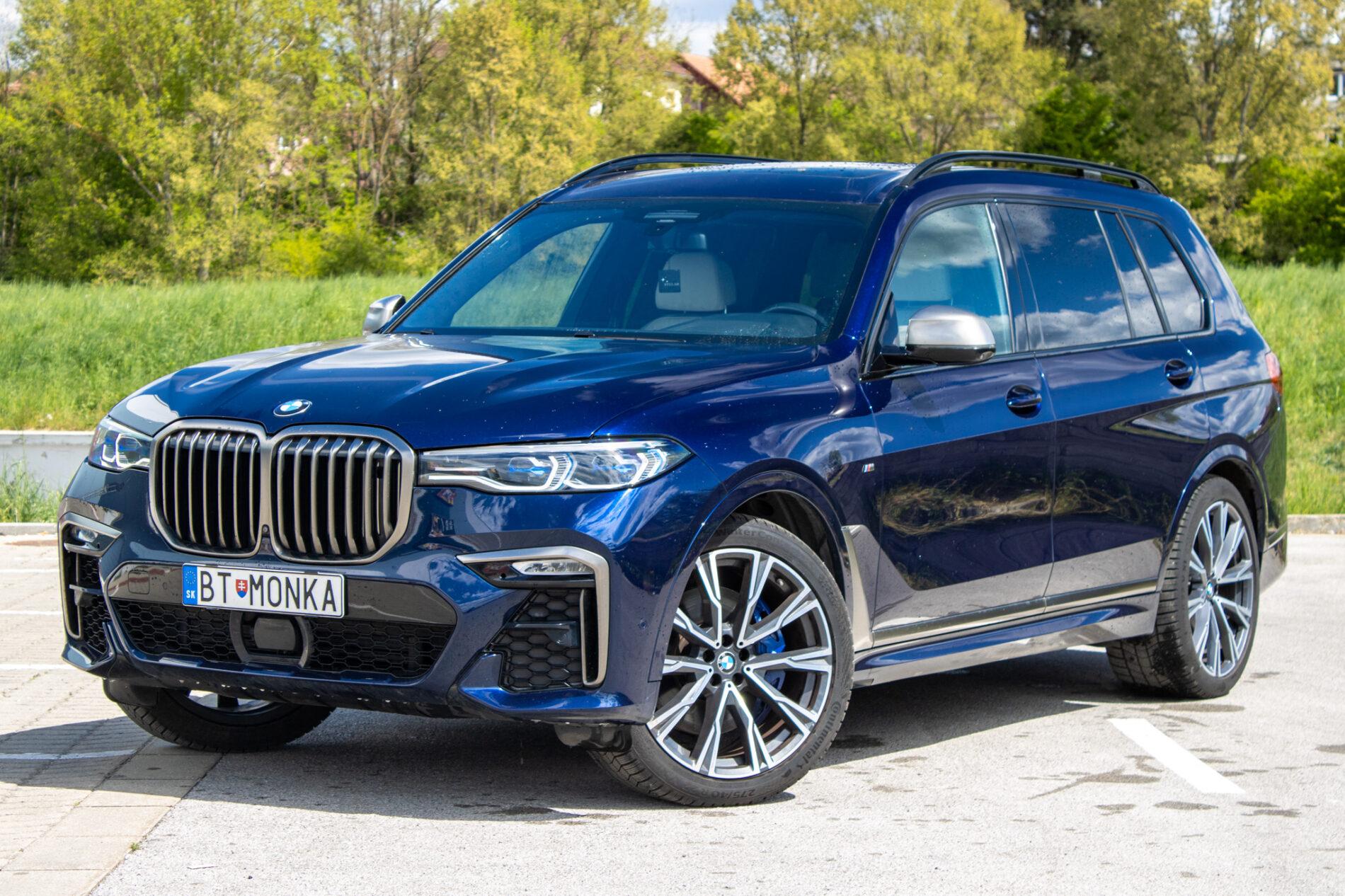 2021 BMW X7 M50i, modrá suv, 154 649 km