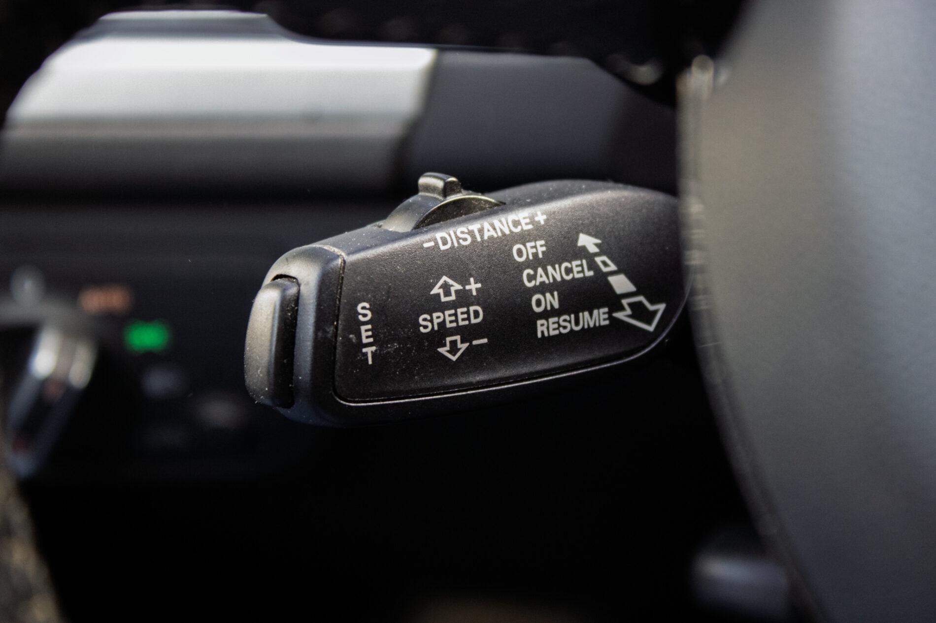 2012 AUDI A6, šedá kombi, 131 618 km