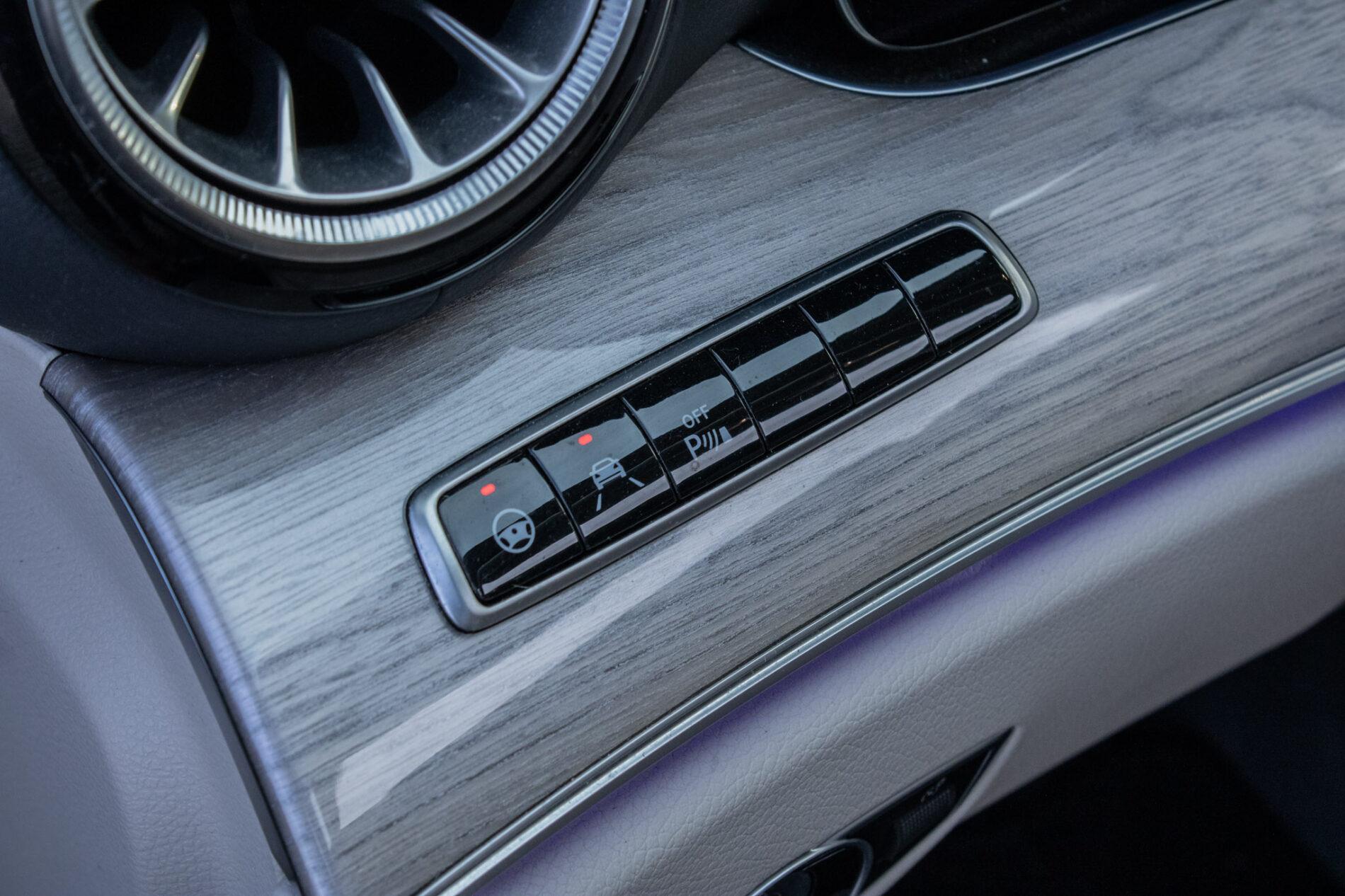 2019 Mercedes-Benz CLS 450, červená kupé, 108 680 km