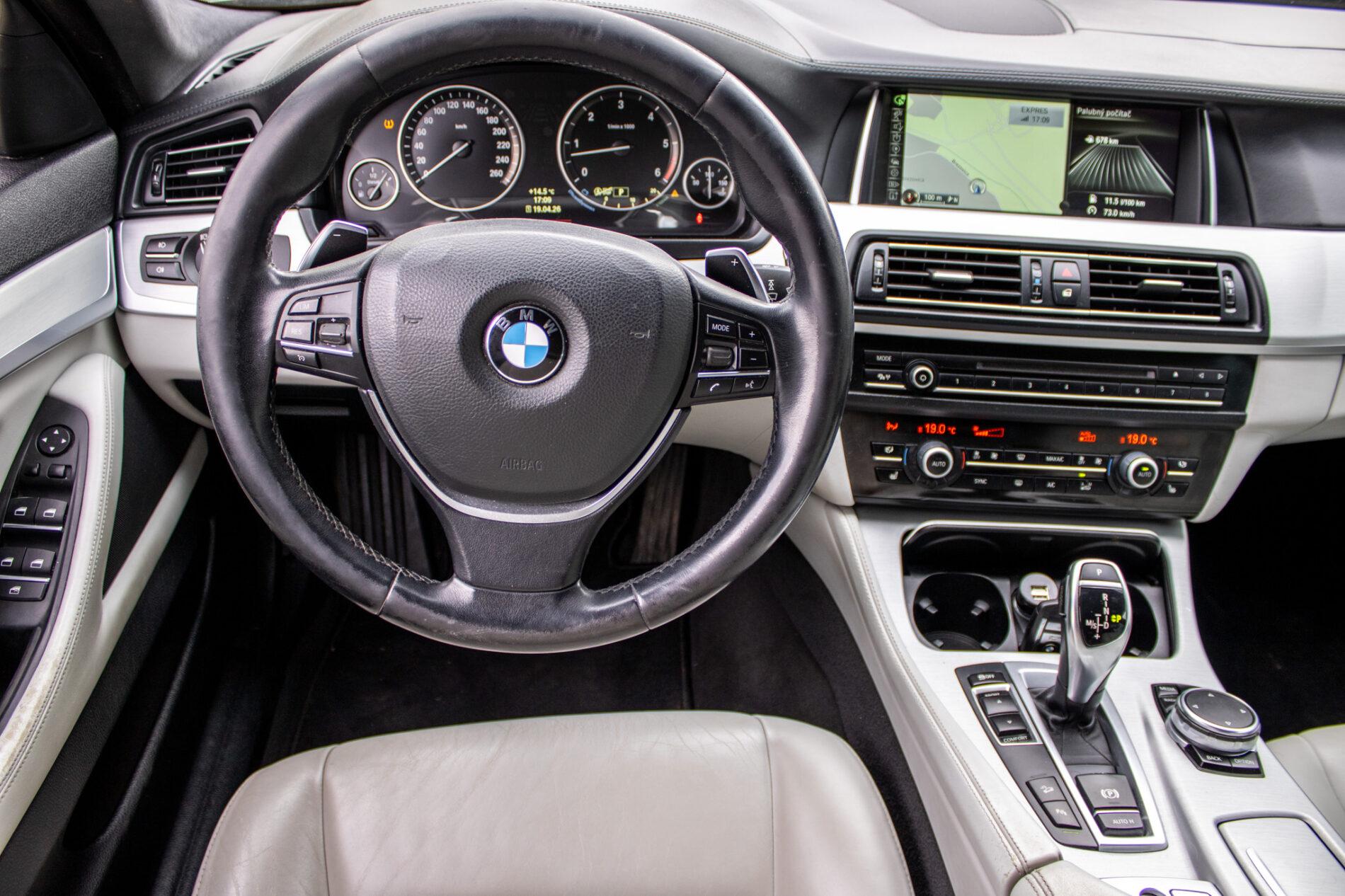 2014 BMW 530d, šedá kombi, 346 510 km
