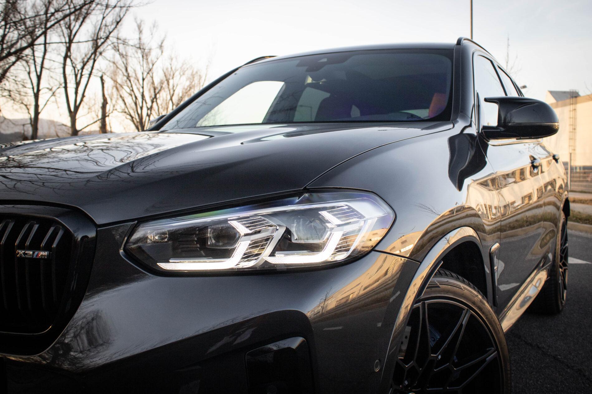 2022 BMW X3 M, šedá suv, 64 066 km