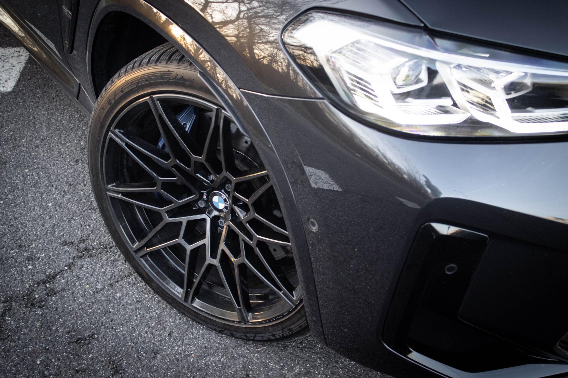 2022 BMW X3 M, šedá suv, 64 066 km