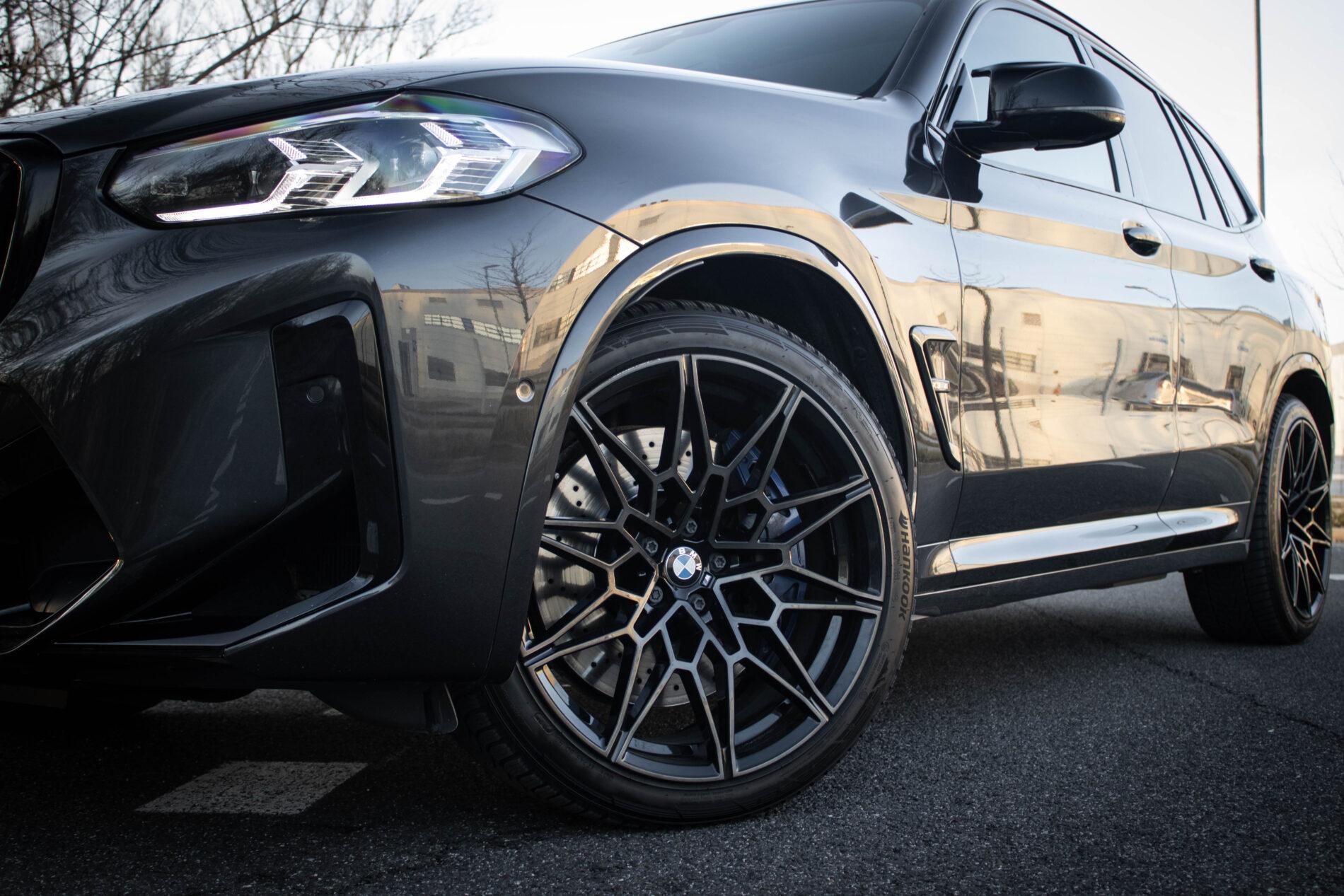 2022 BMW X3 M, šedá suv, 64 066 km