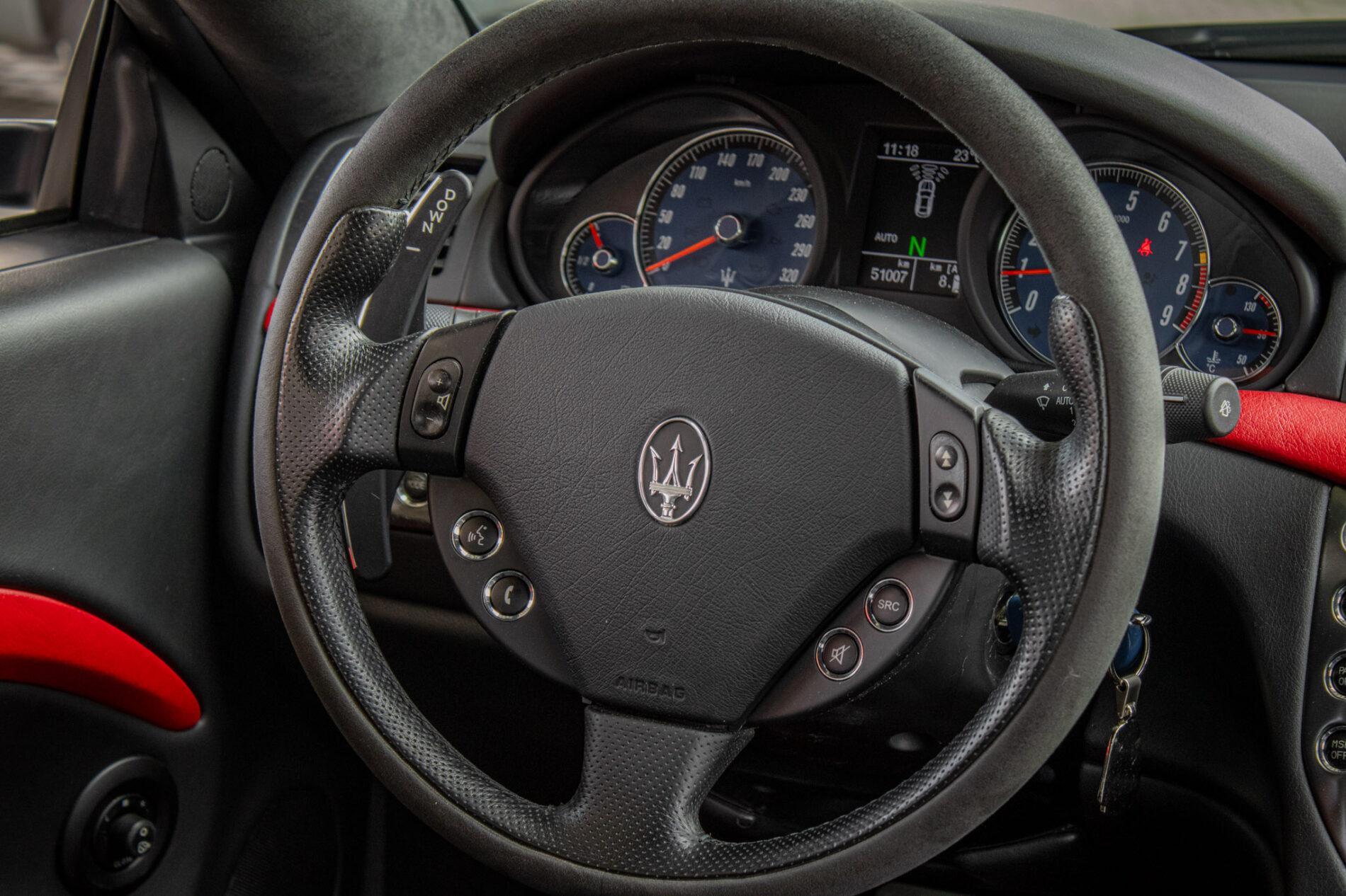 2008 Maserati GranTurismo, černá kupé, 51 007 km