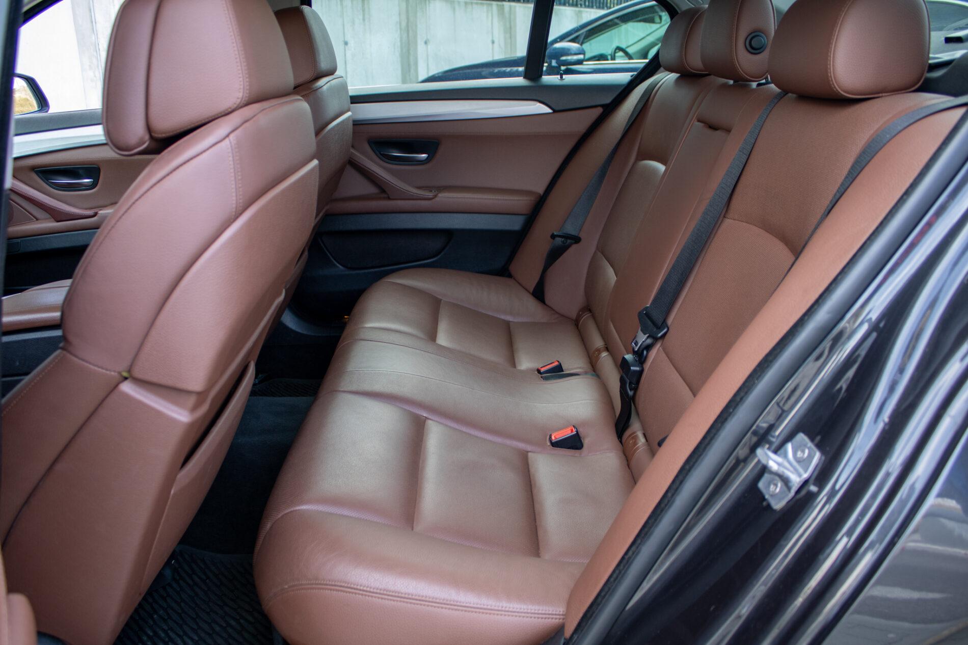 2013 BMW 528i, šedá sedan, 171 821 km