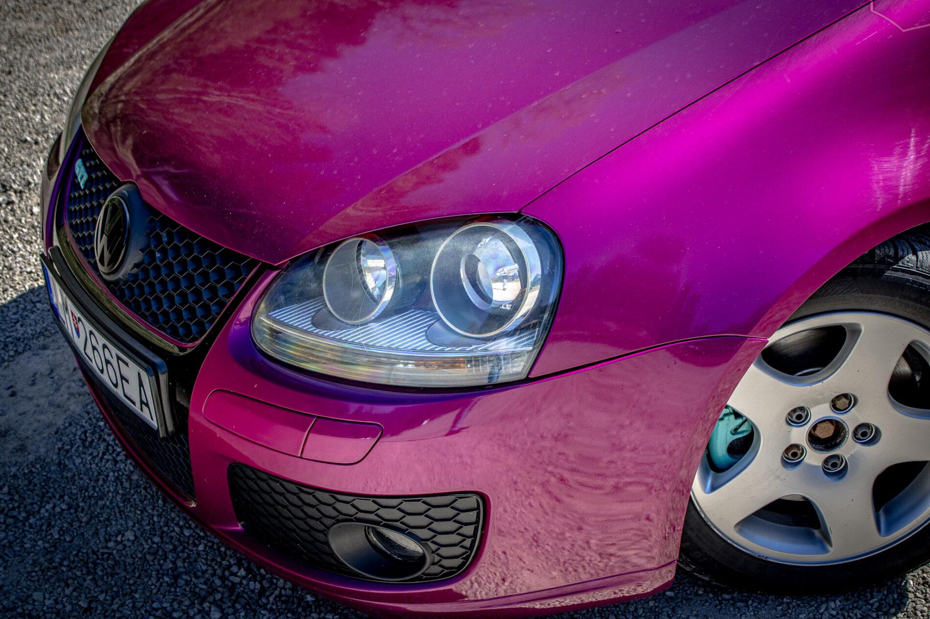 2005 Volkswagen Golf GTI, fialová hatchback, 262 667 km