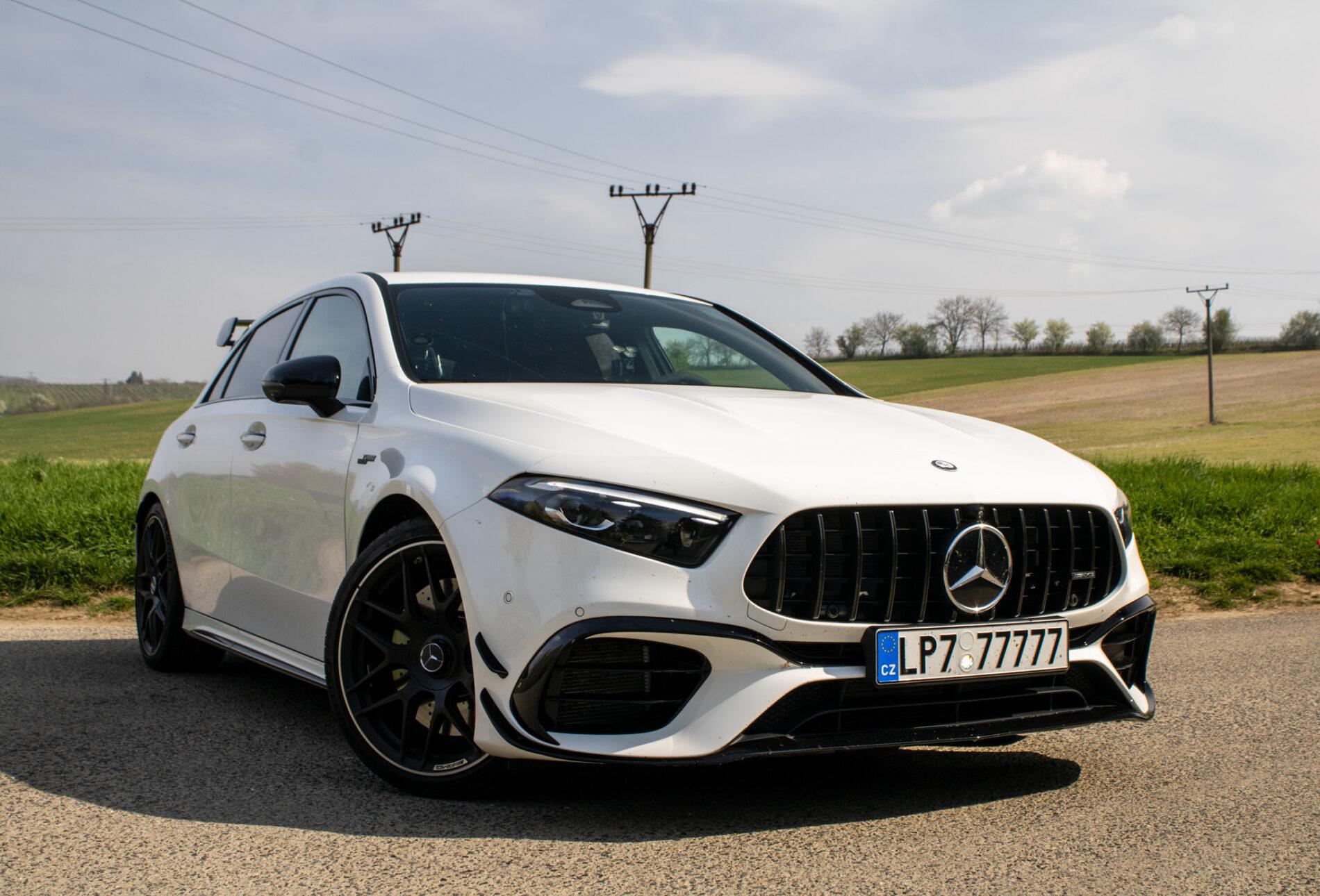 2024 Mercedes-Benz A 45 AMG S, bílá hatchback, 6 500 km
