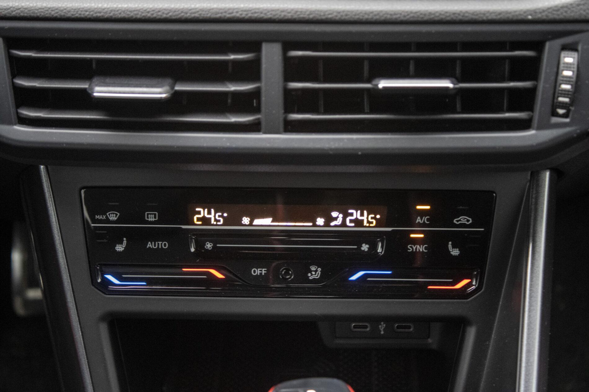 2022 Volkswagen Polo GTI, bílá hatchback, 53 706 km