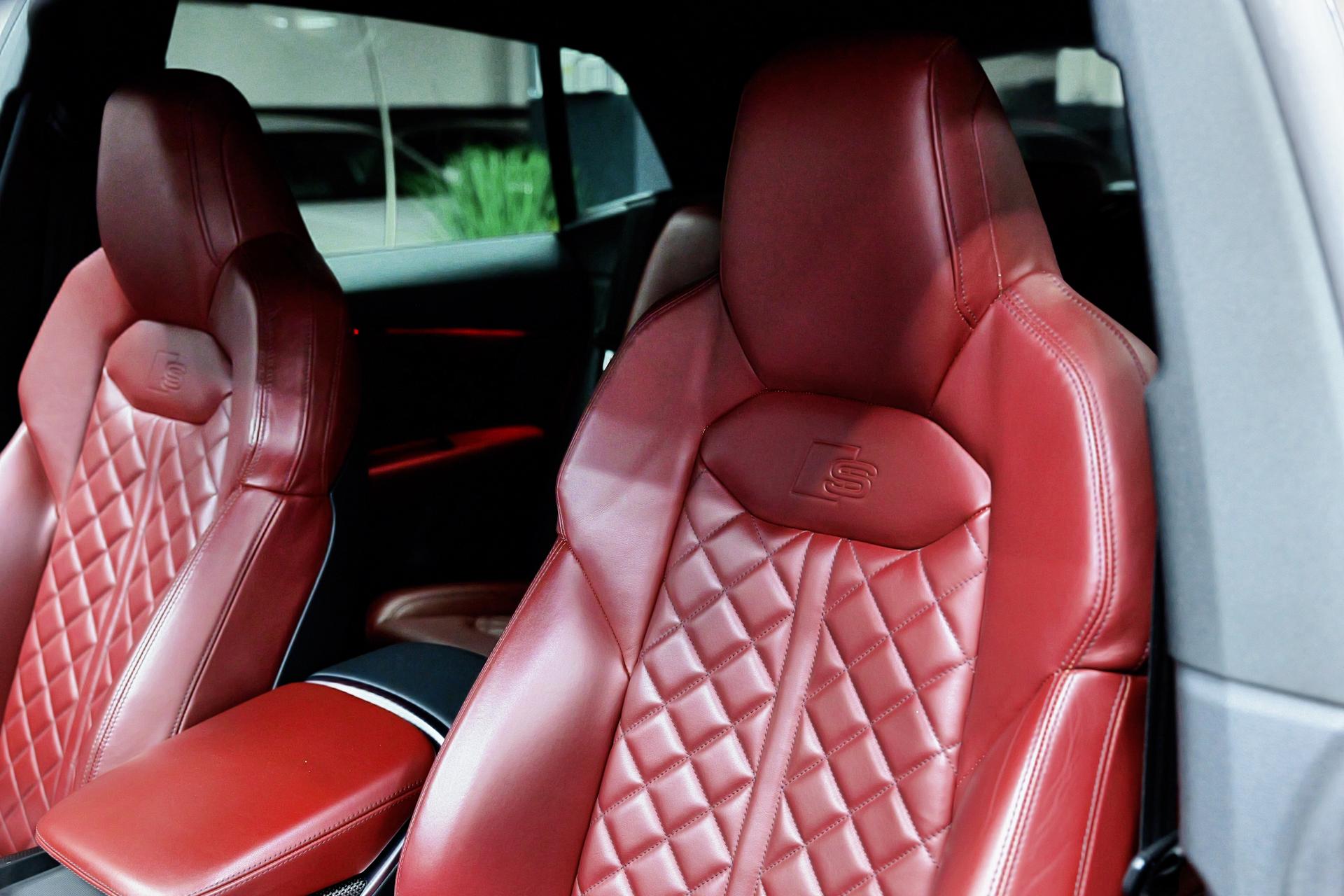 2019 AUDI SQ8, černá suv, 67 300 km