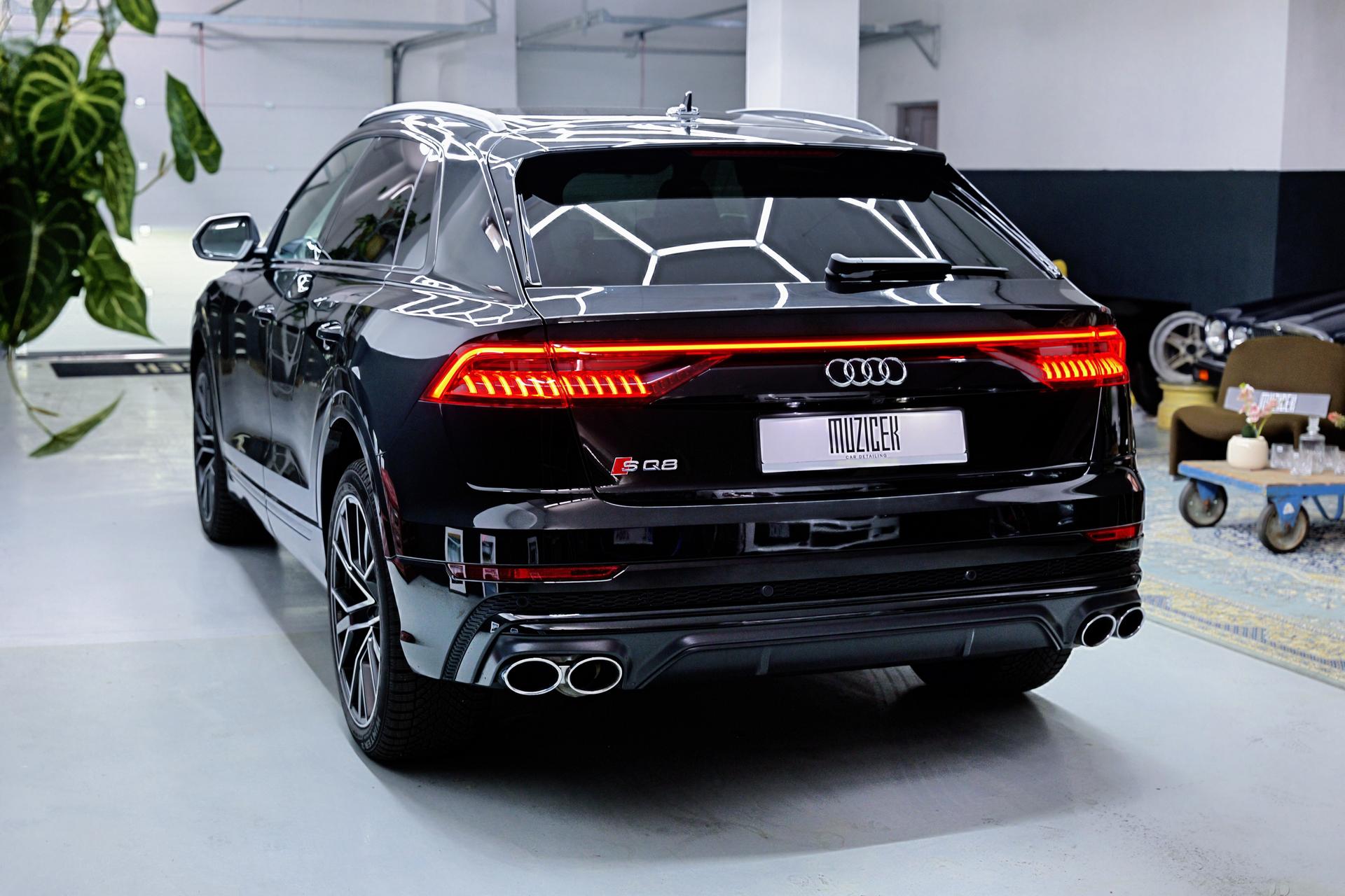 2019 AUDI SQ8, černá suv, 67 300 km