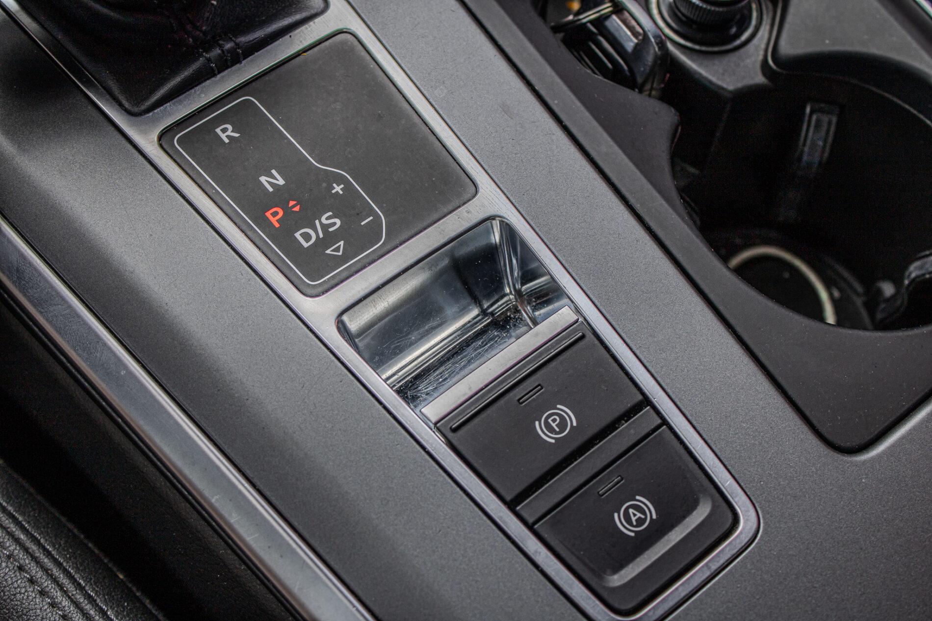2020 AUDI A6, černá kombi, 176 750 km